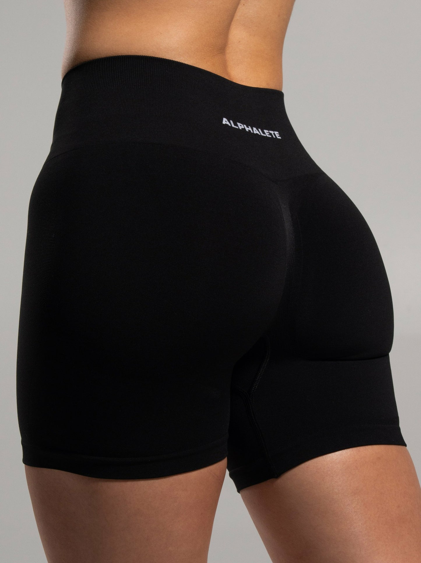 Pump Mid Rise Short - Black - Workout Clothes For Women | Alphalete