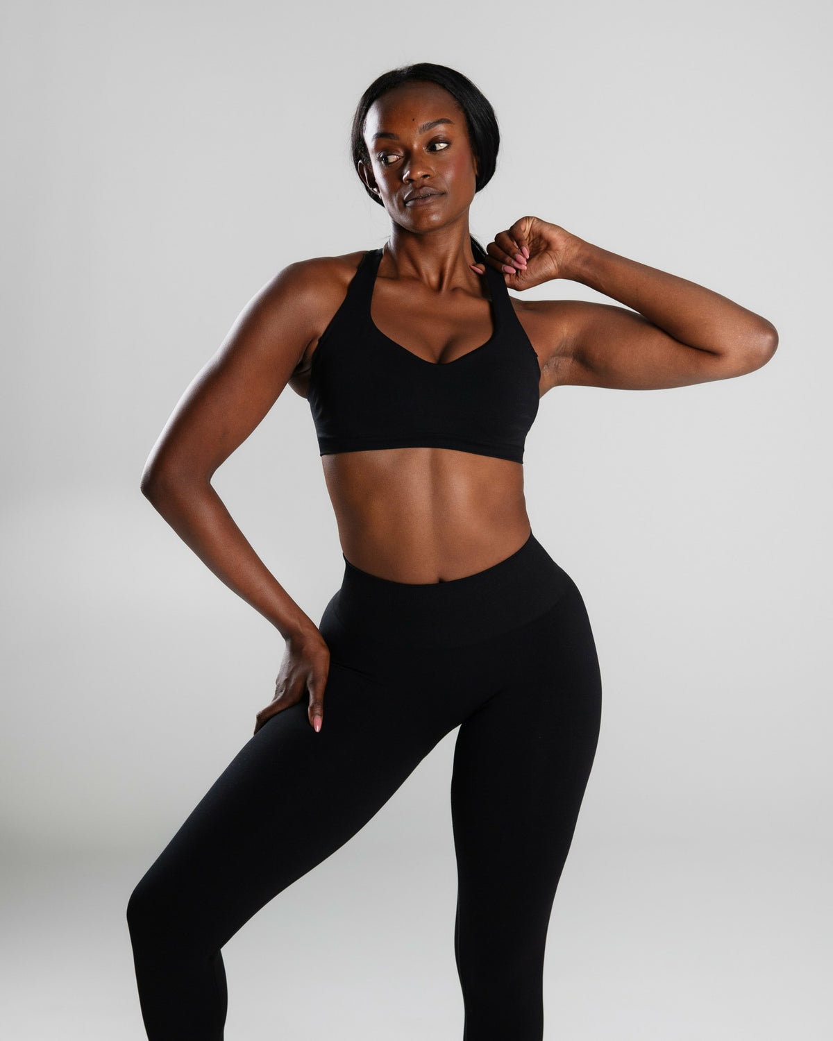 Elevate Bra - Black - Best Sports Bra | Alphalete
