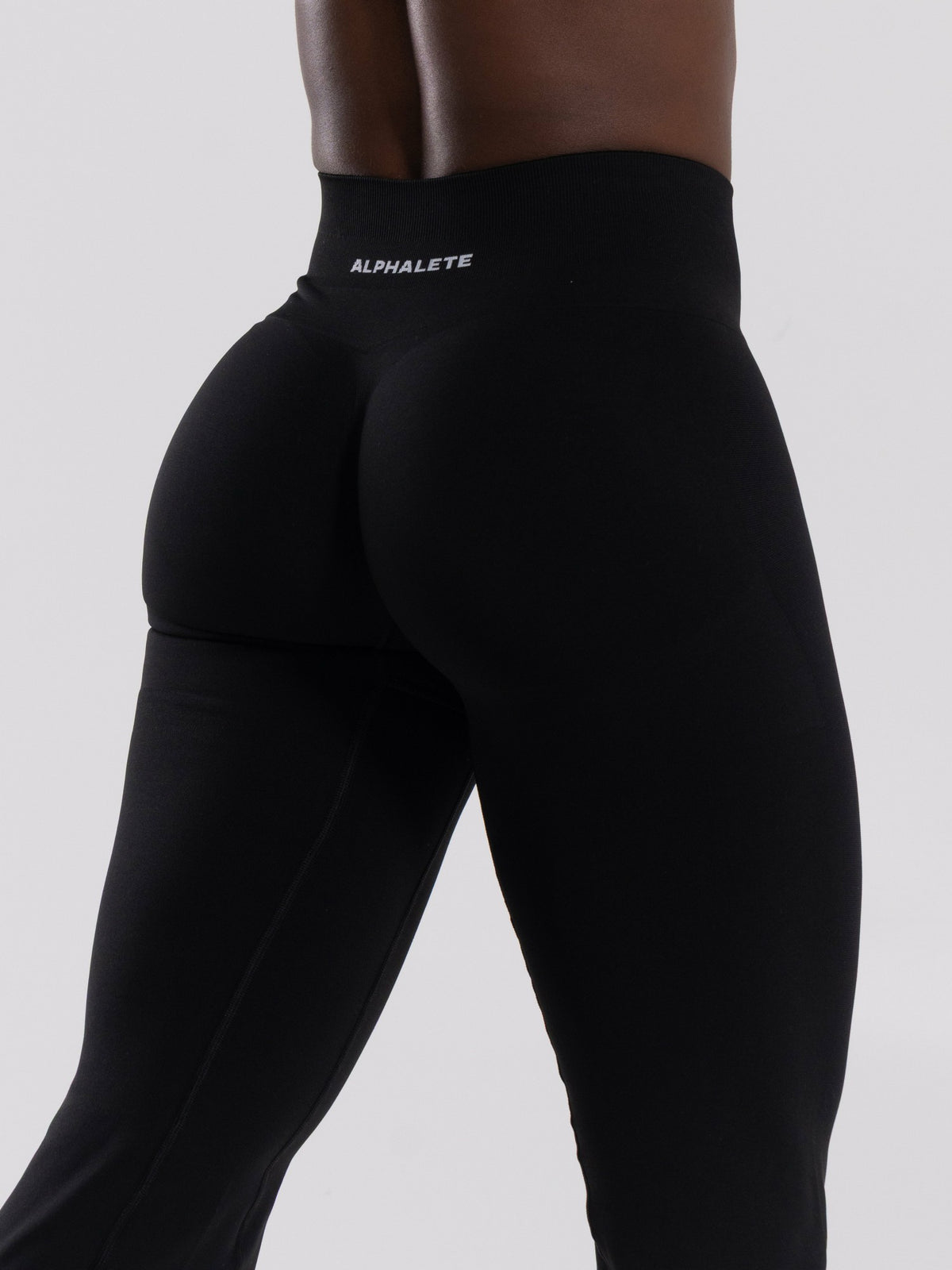 Pump Mid Rise Flared Pant - Black | Alphalete
