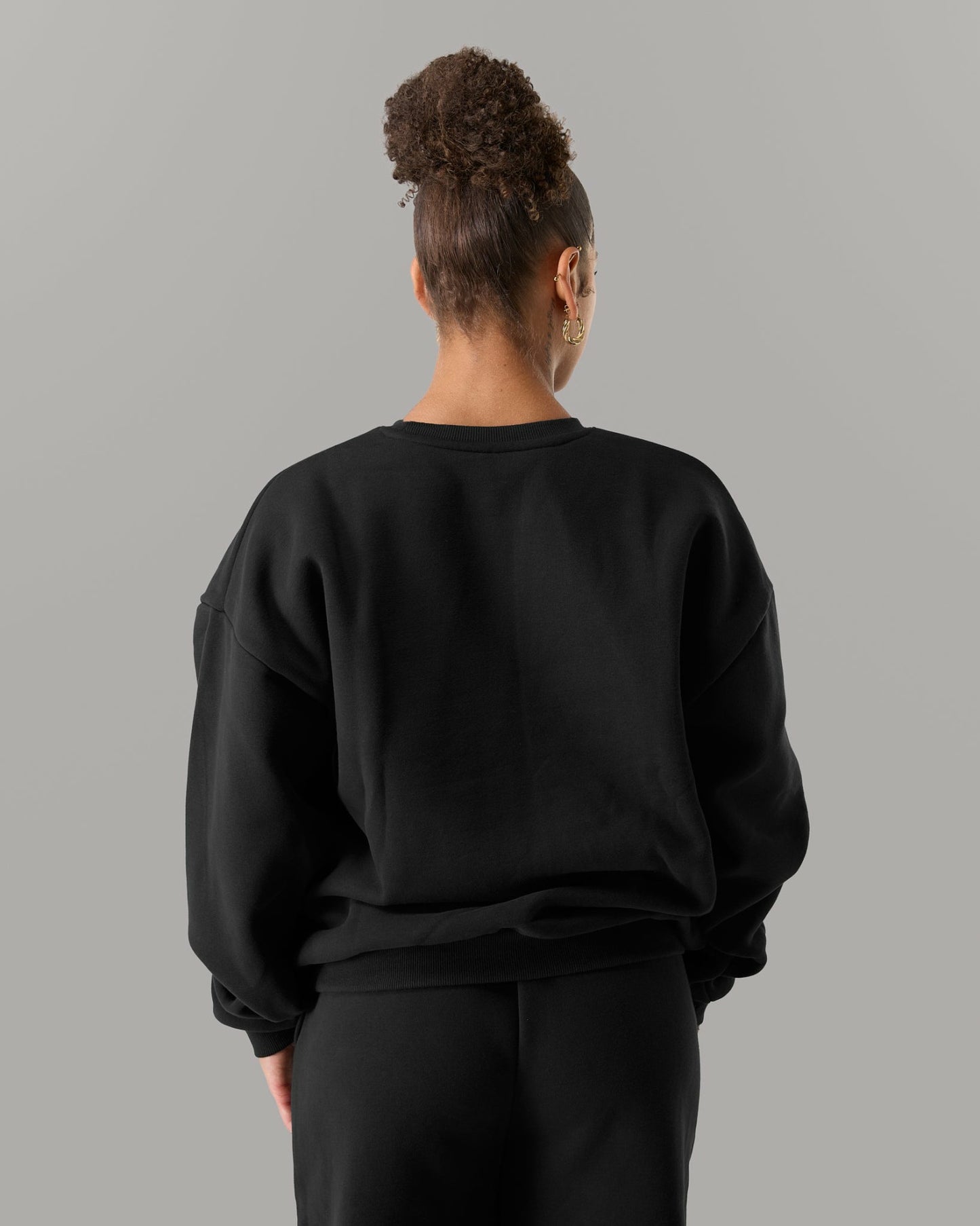 Staple Crewneck - Black - Workout Clothes | Alphalete