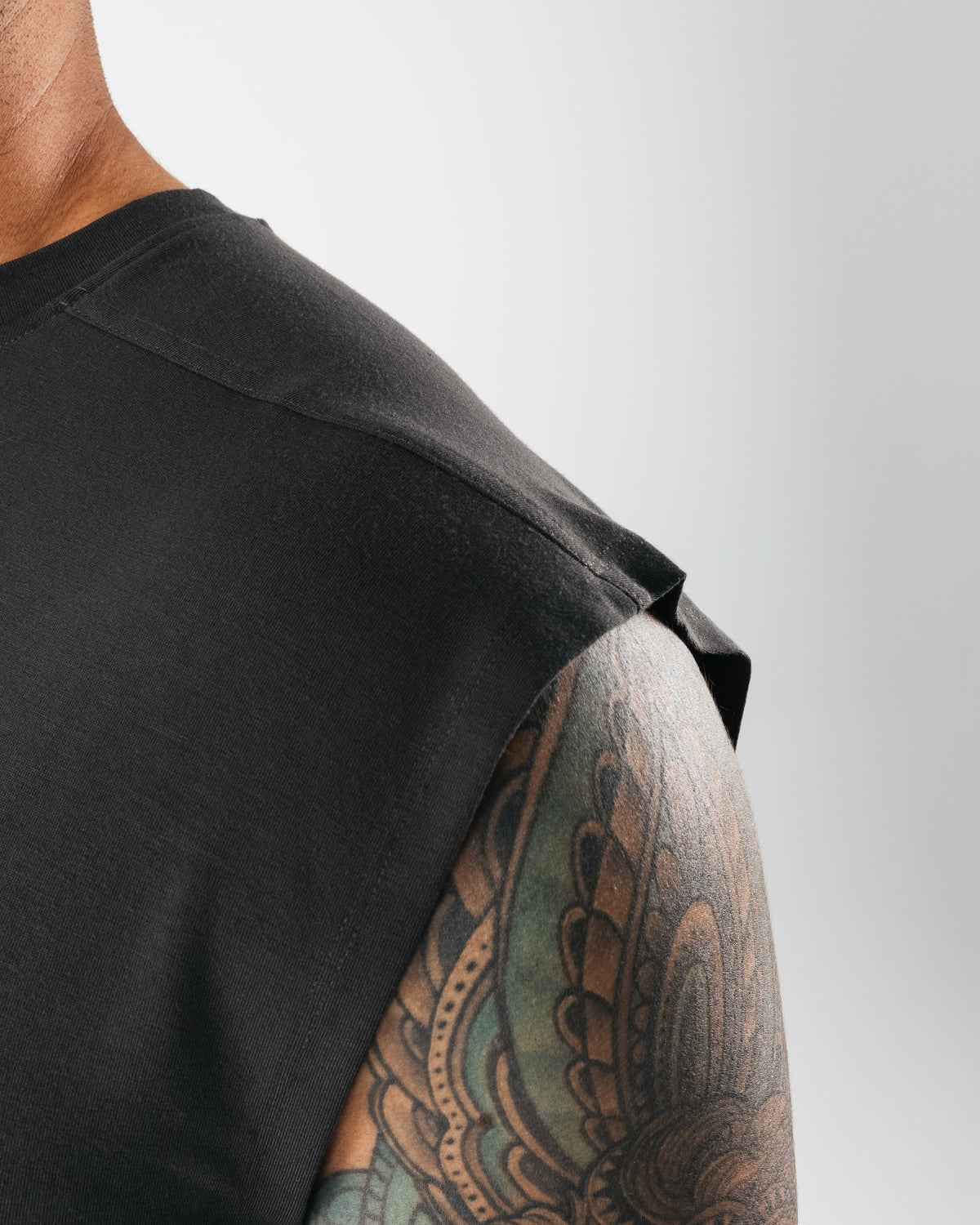 Zero Accent Tank - Dark Grey - Mens Workout Tee | Alphalete