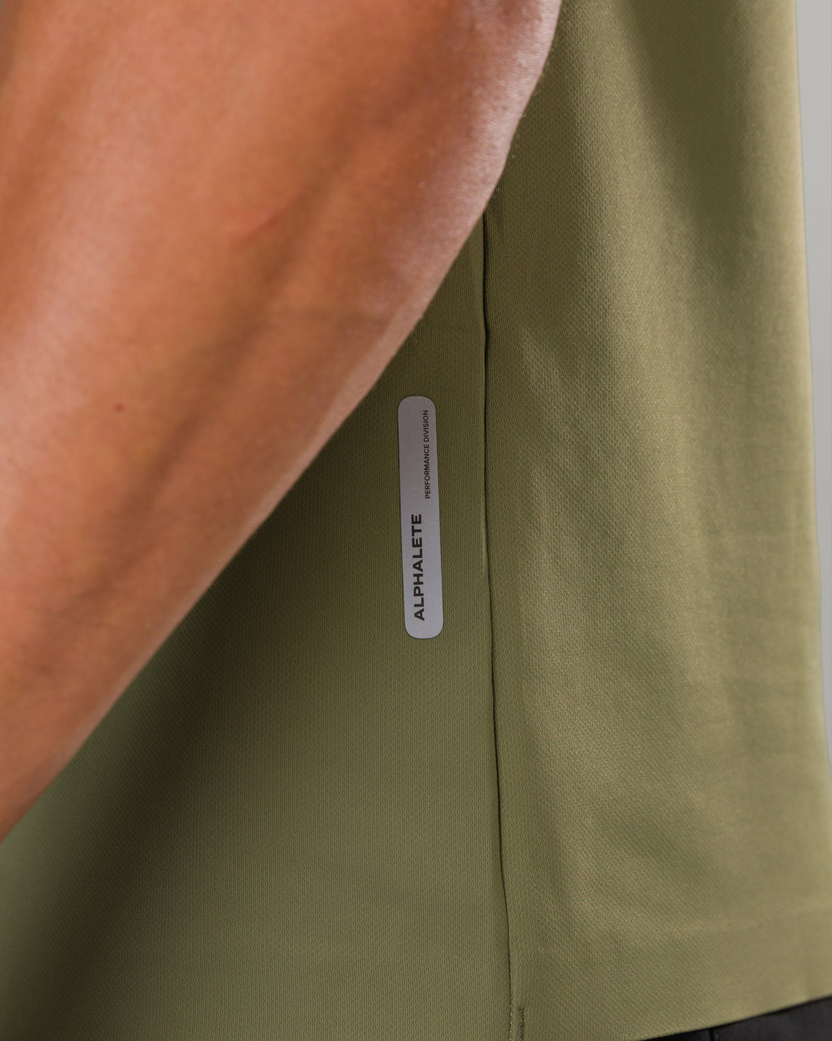 AeroFlex Vault Tank - Tactical Olive - Mens Workout Tee | Alphalete
