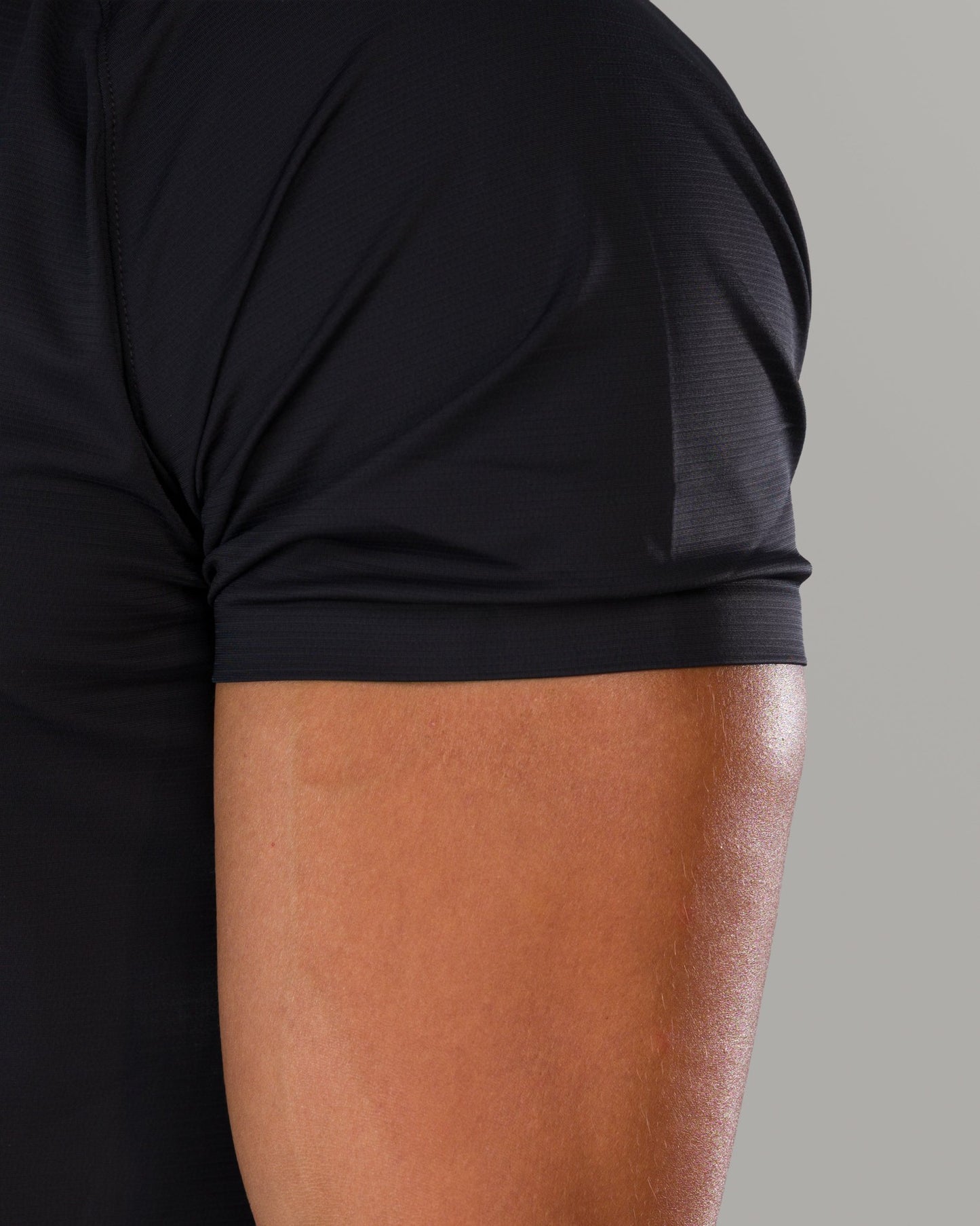 Proflex Tee - Black - Mens Workout Tee | Alphalete