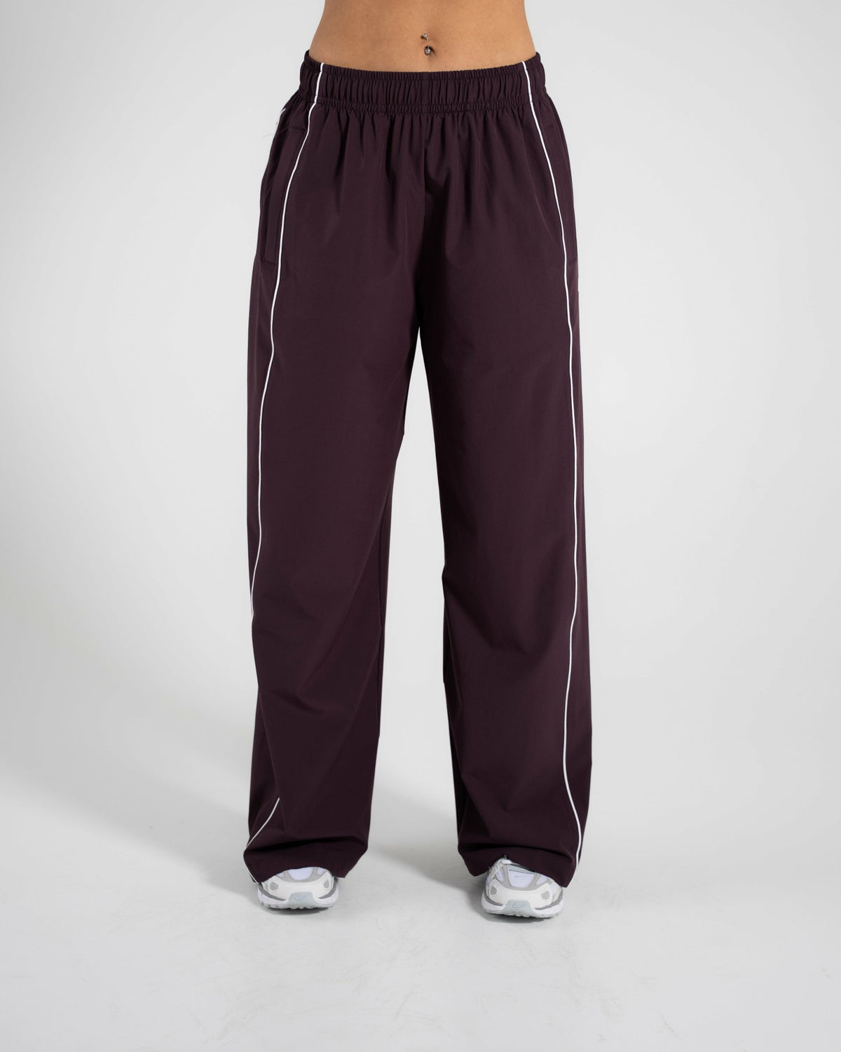 Relay Pant - Black Garnet - Workout Clothes For Women | Alphalete