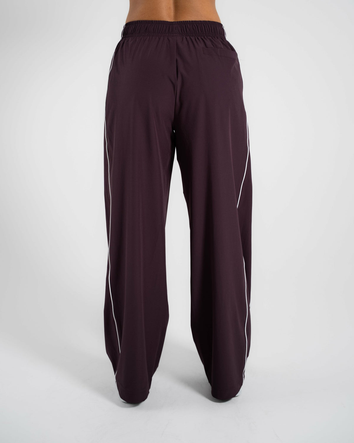 Relay Pant - Black Garnet - Workout Clothes For Women | Alphalete