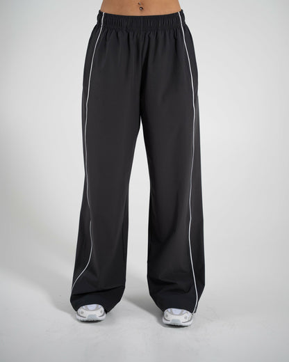 Relay Pant - Graphite - Workout Clothes For Women | Alphalete