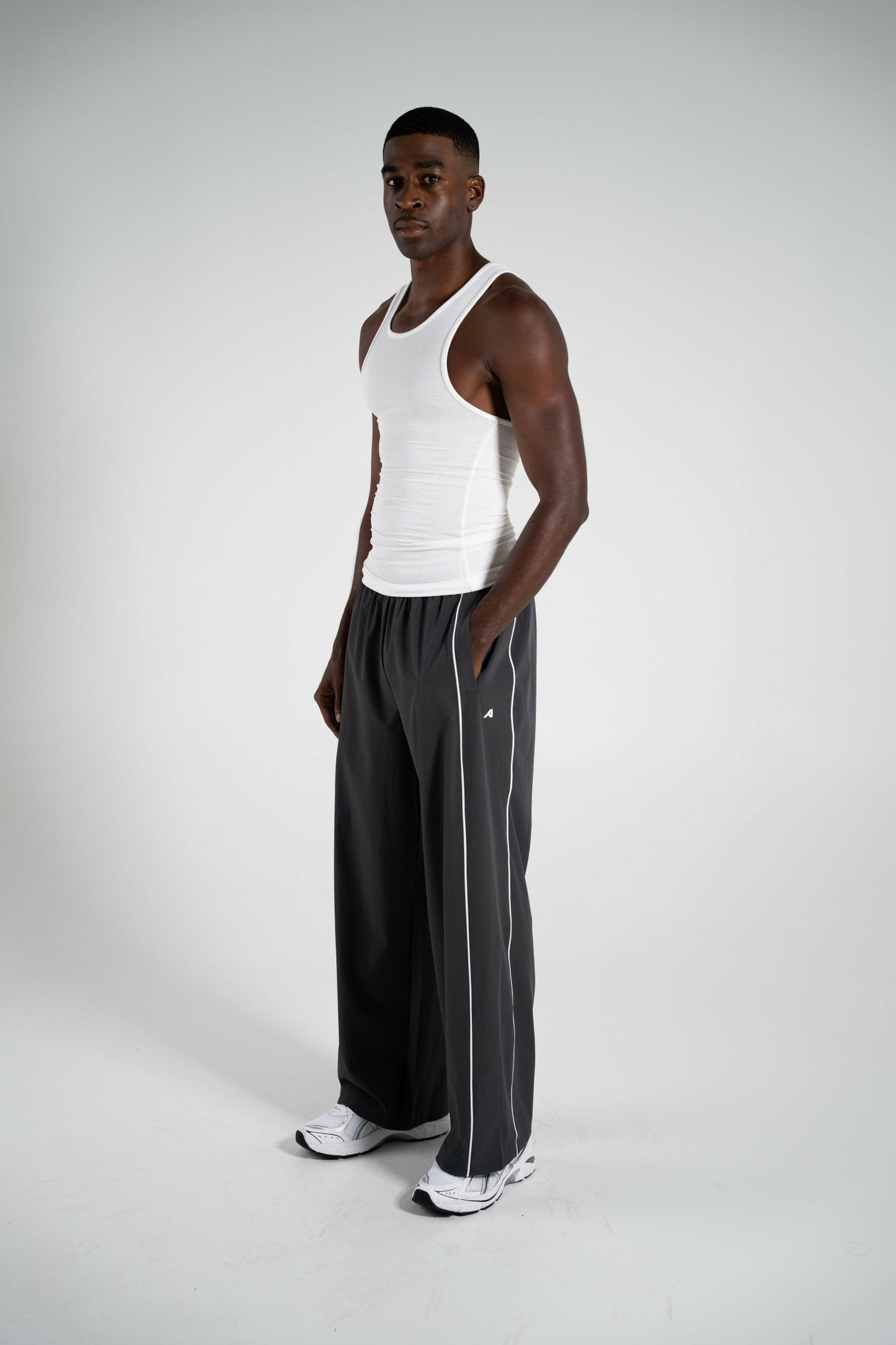 Relay Pant - Graphite - Workout Clothes For Women | Alphalete