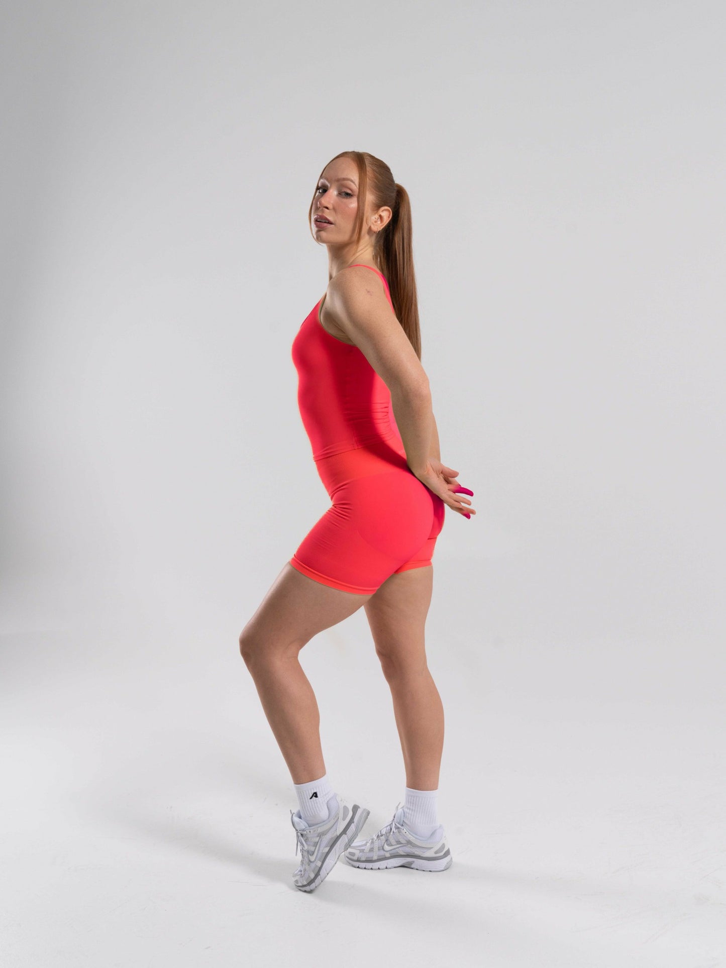 Softcurve Scoop Neck Tank - Neon Red | Alphalete