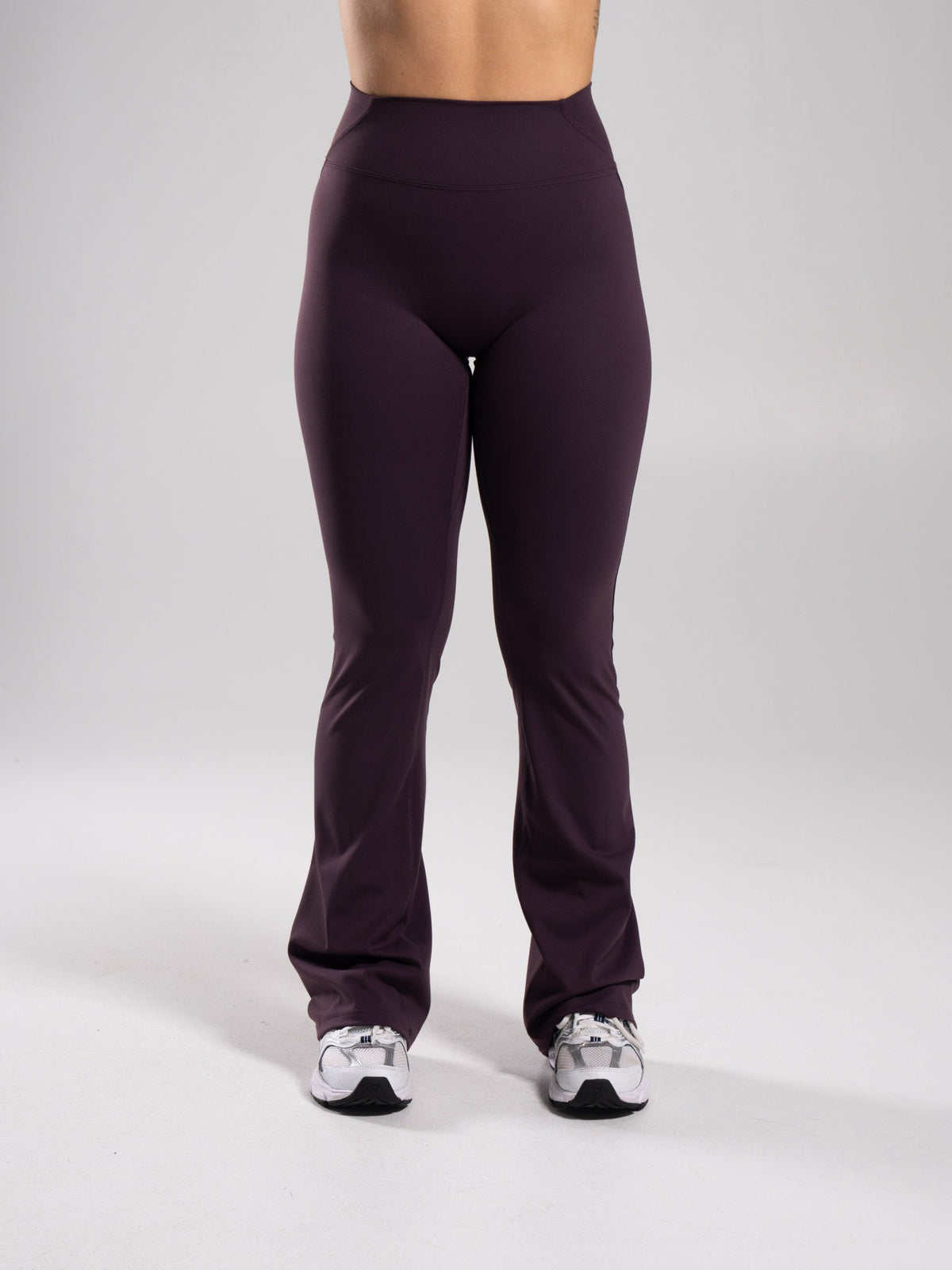 Aura Ultra-High Rise Flared Pant - Black Garnet | Alphalete
