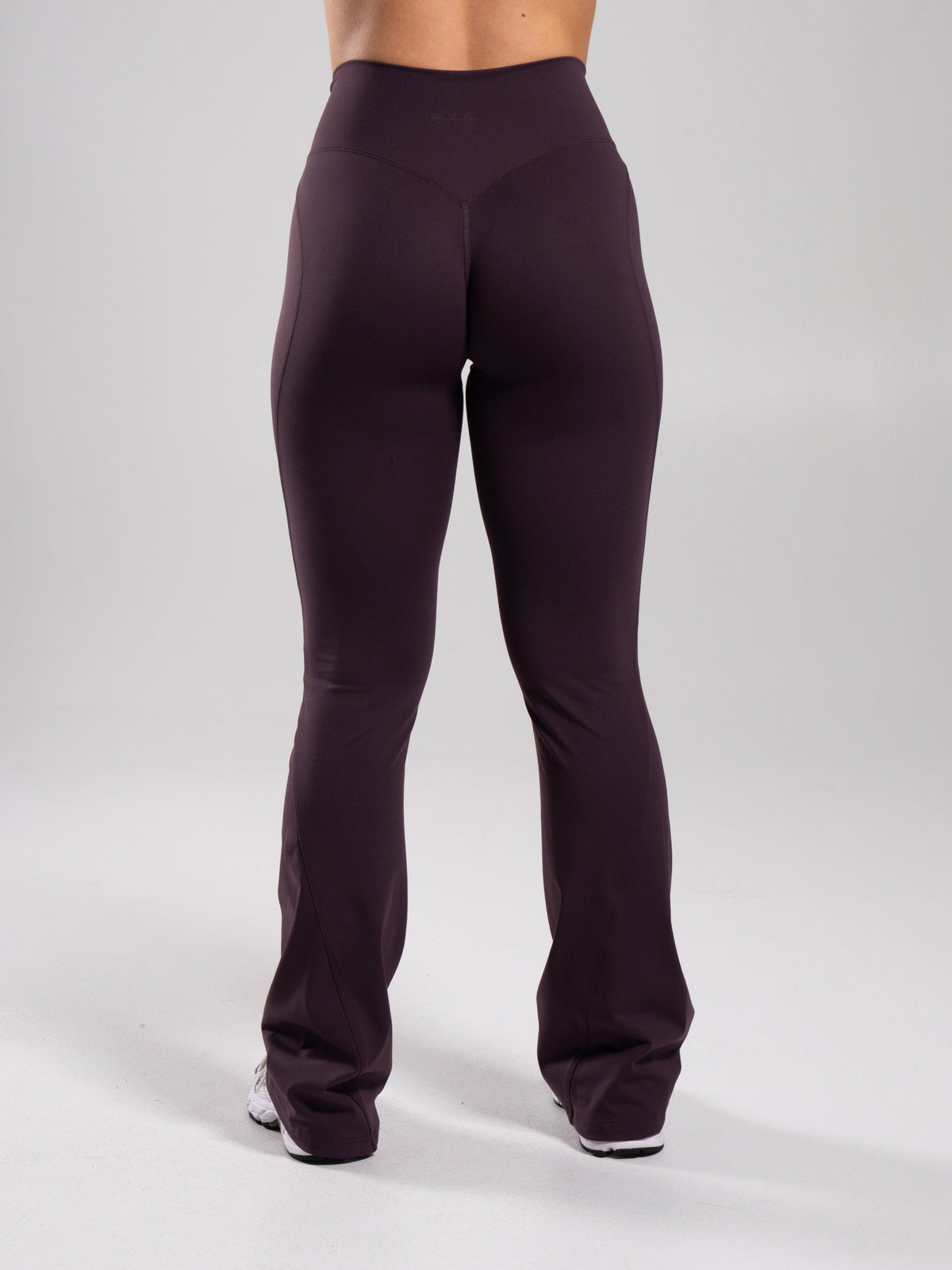Aura Ultra-High Rise Flared Pant - Black Garnet | Alphalete