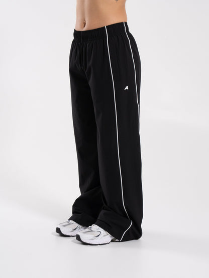 Relay Pant - Black - Workout Clothes For Women | Alphalete