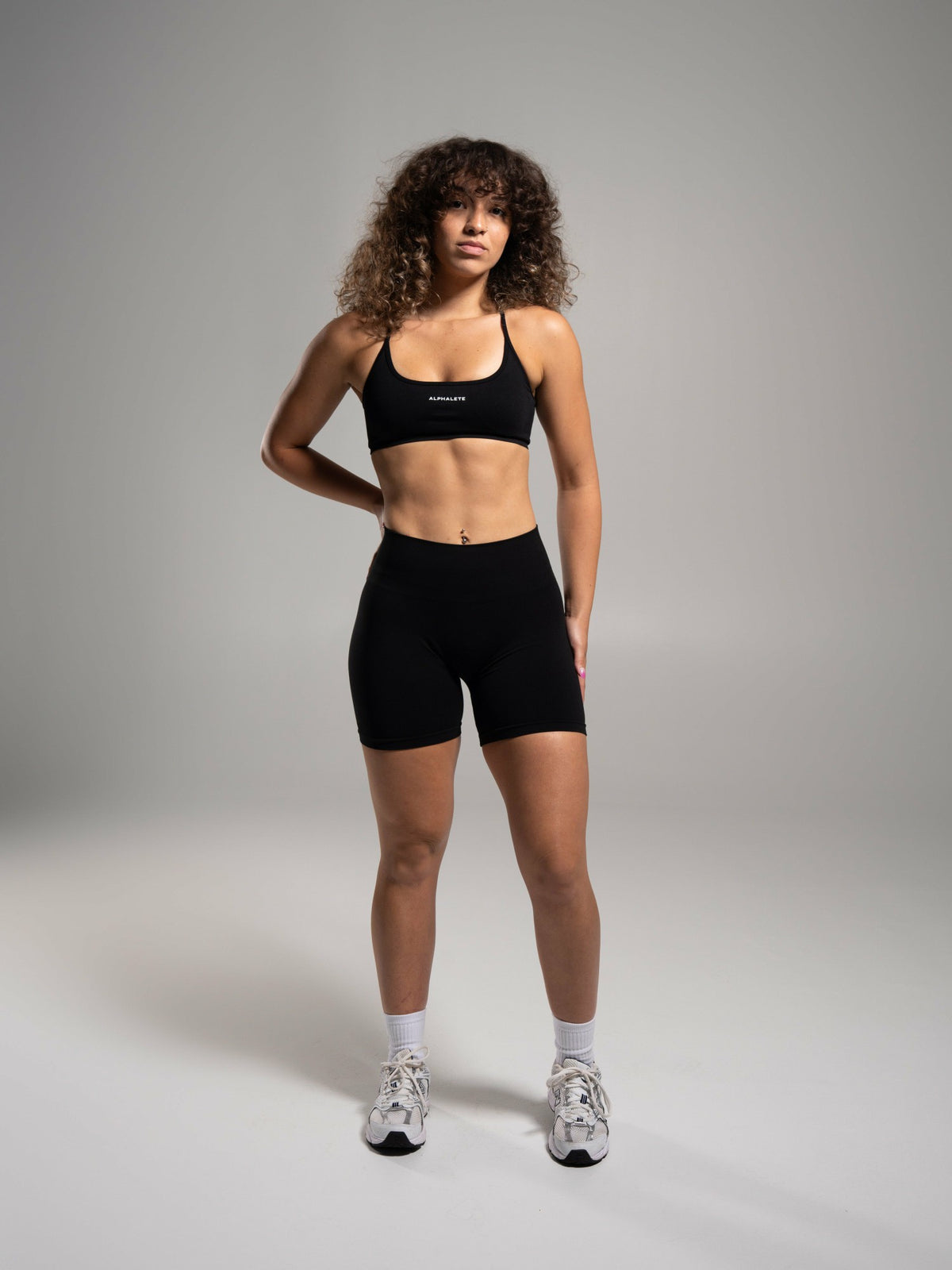 Pump Mid Rise Short - Black - Workout Clothes For Women | Alphalete