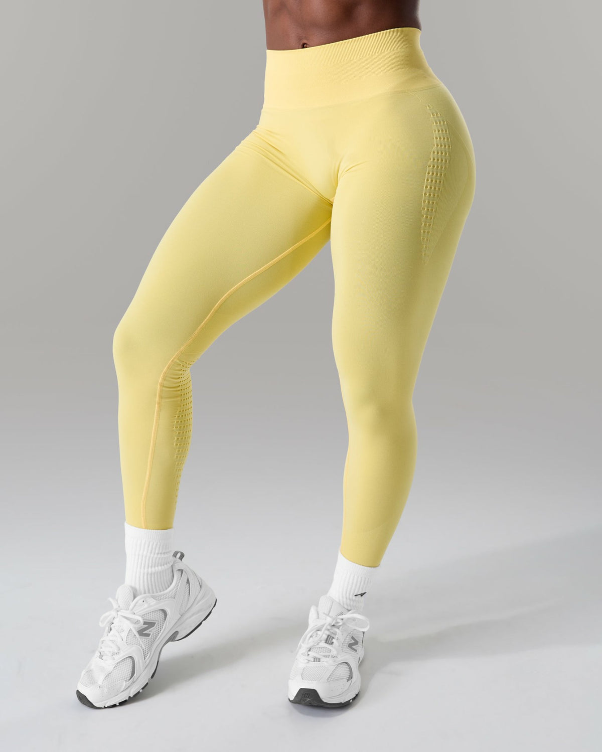 Contour Mid Rise Legging - Canary | Alphalete