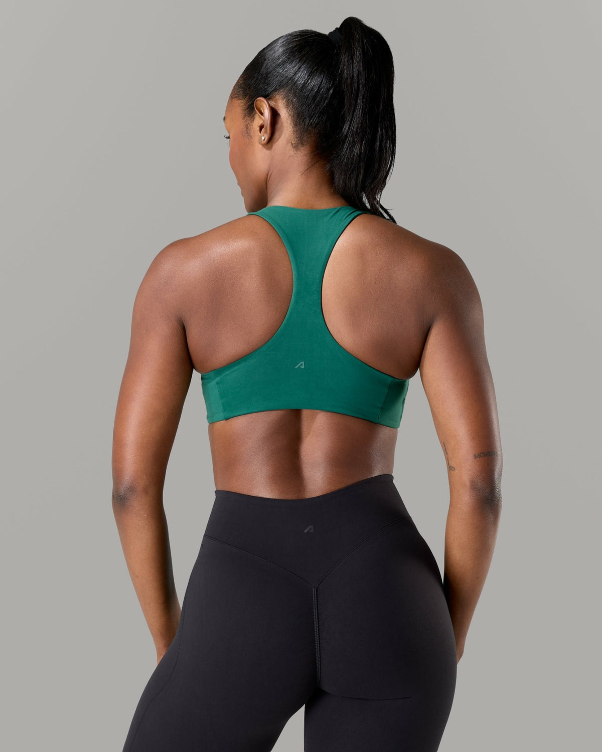 Corinna Bra C/D - Court Green - Best Sports Bra | Alphalete