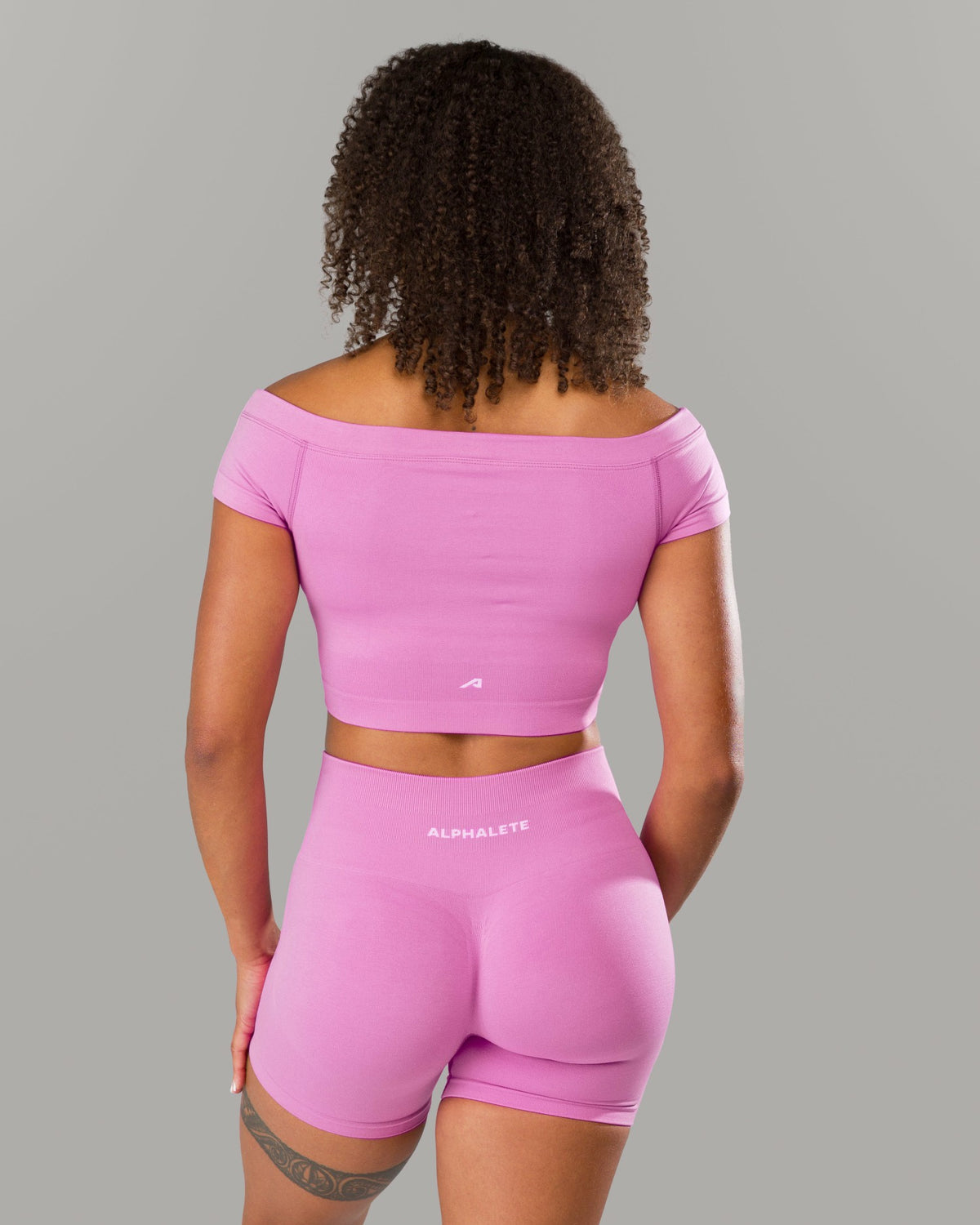 Halley SS - Orchid - Workout Clothes | Alphalete