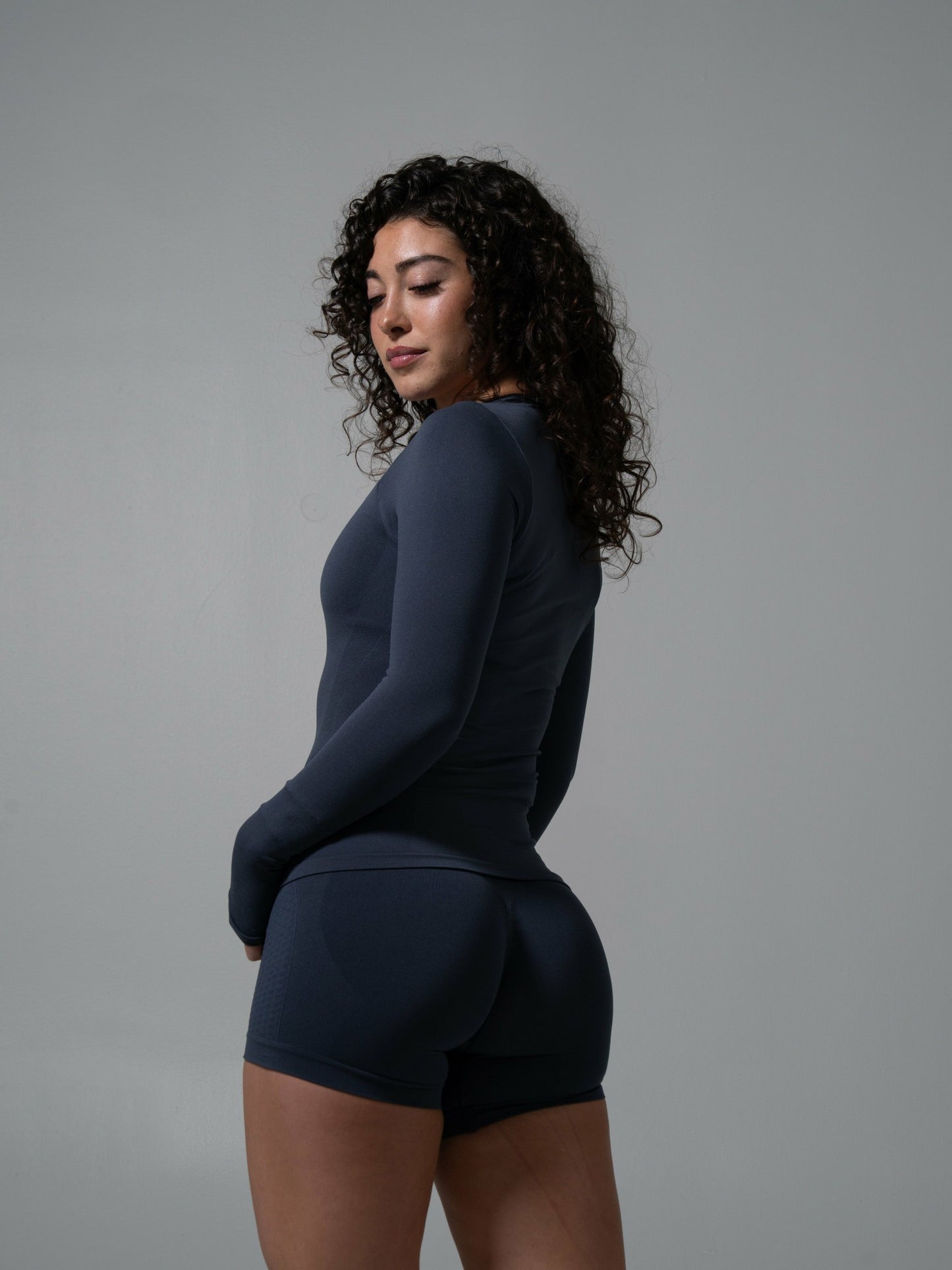 Amplify LS Long - Dusty Navy - Workout Clothes | Alphalete