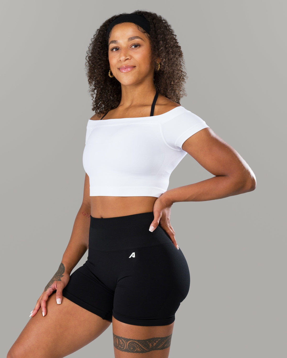 Halley SS - White - Workout Clothes | Alphalete