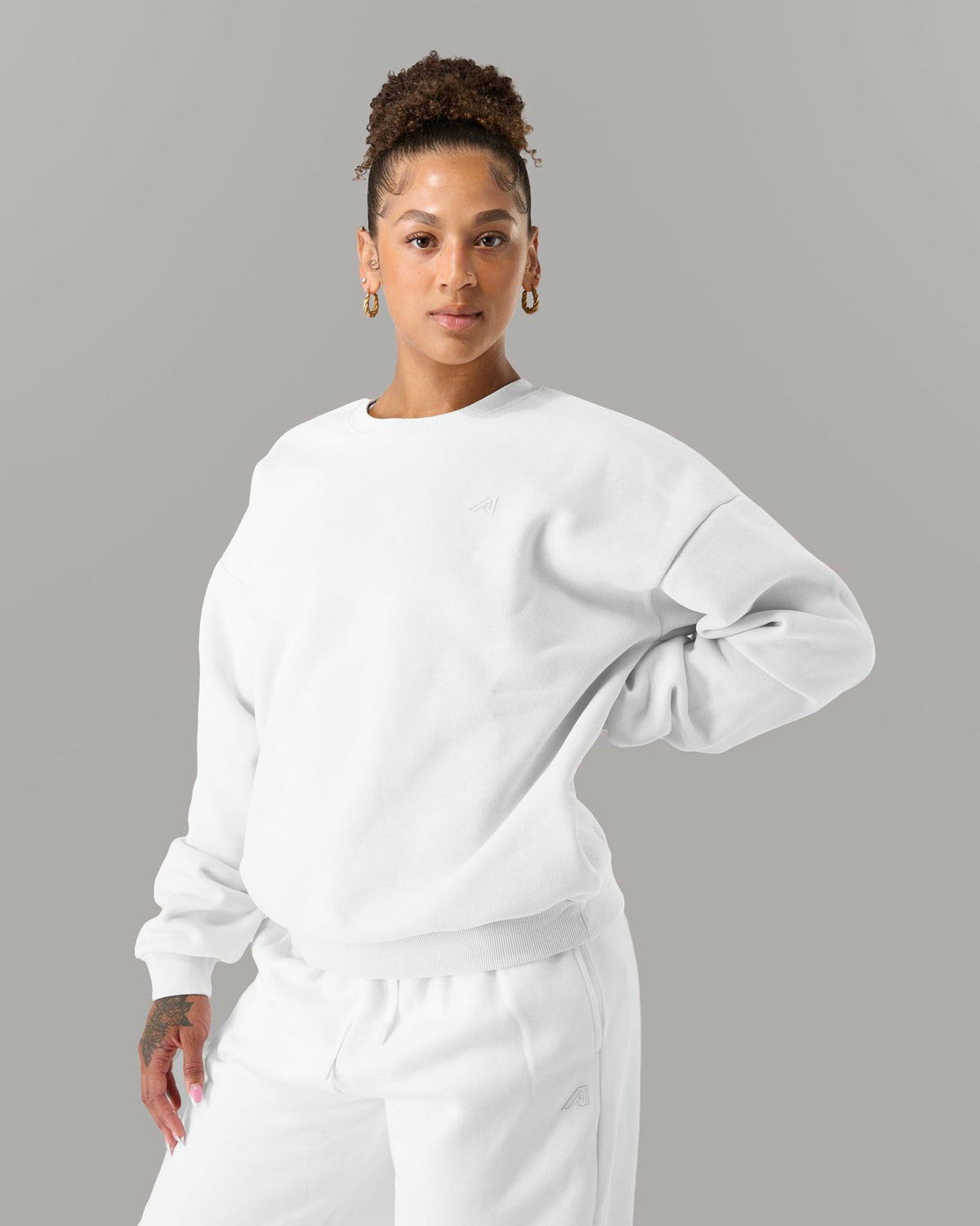 Staple Crewneck - White - Workout Clothes | Alphalete