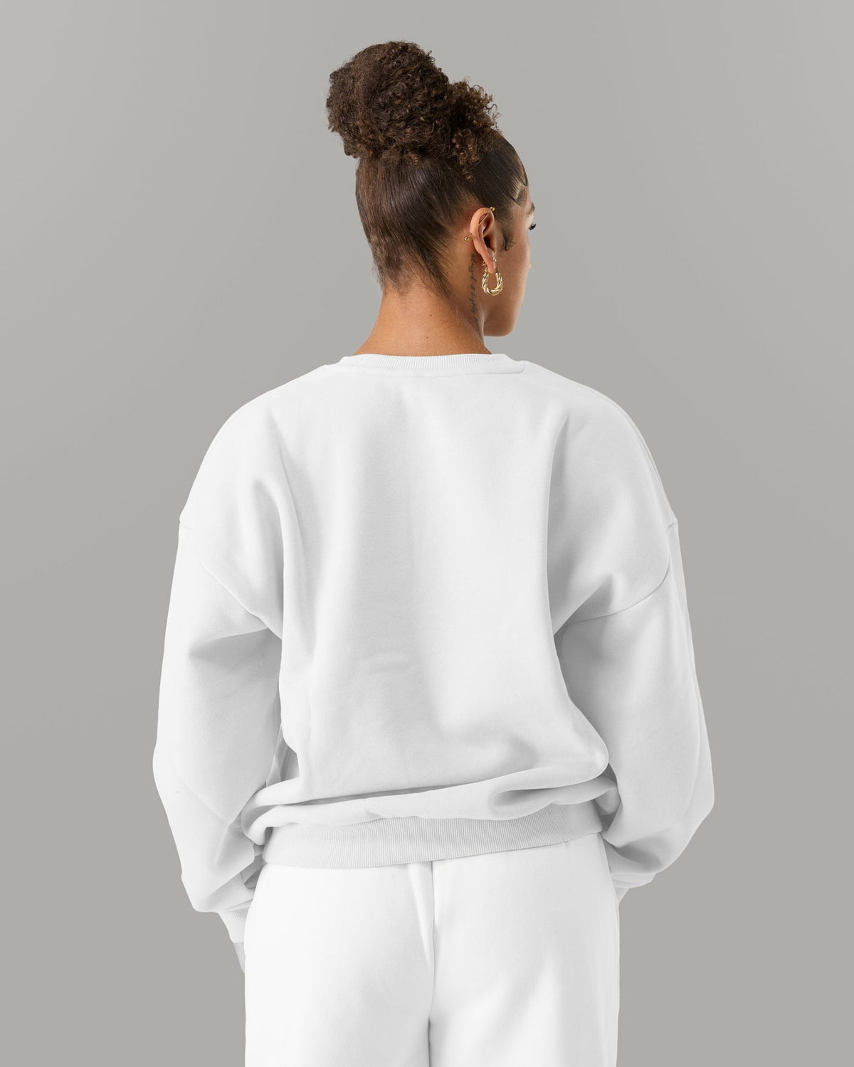 Staple Crewneck - White - Workout Clothes | Alphalete