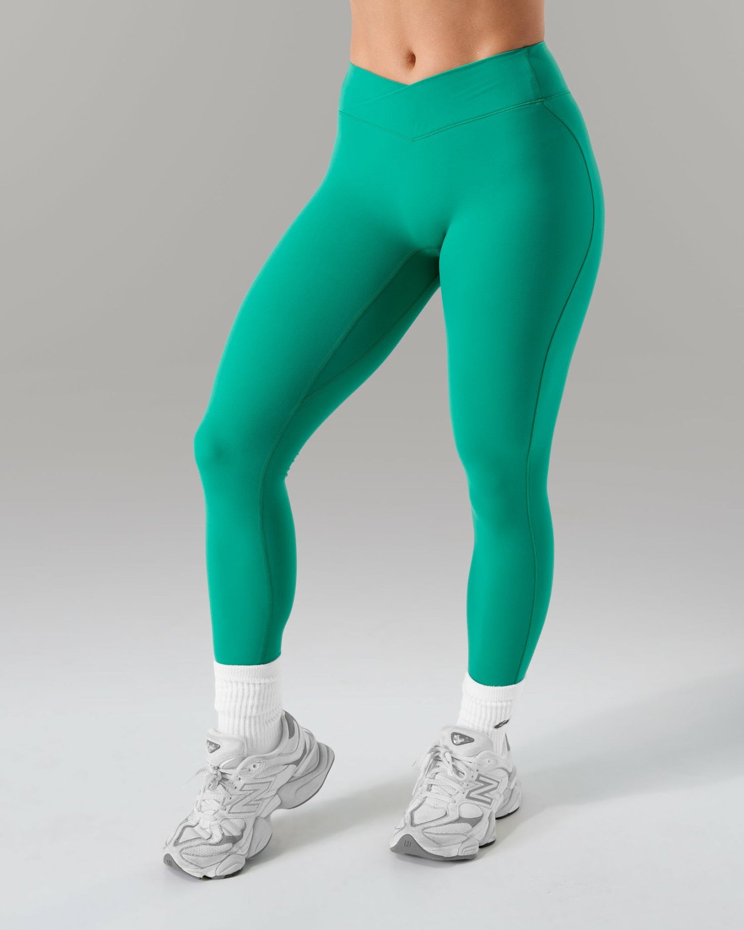 Wrap Mid Rise Legging - Grove | Alphalete