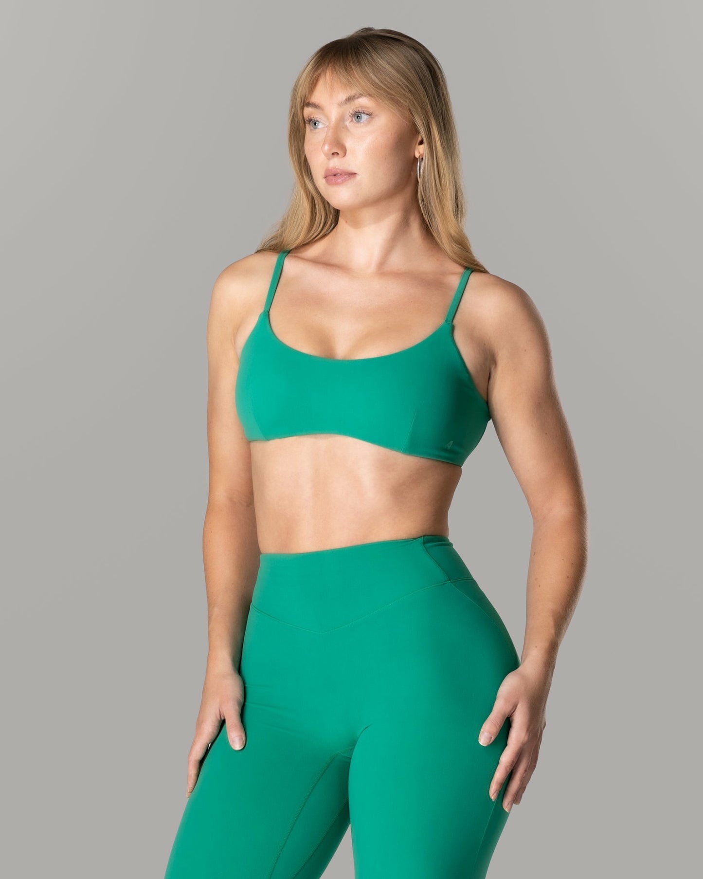 Vic Bra - Grove - Best Sports Bra | Alphalete