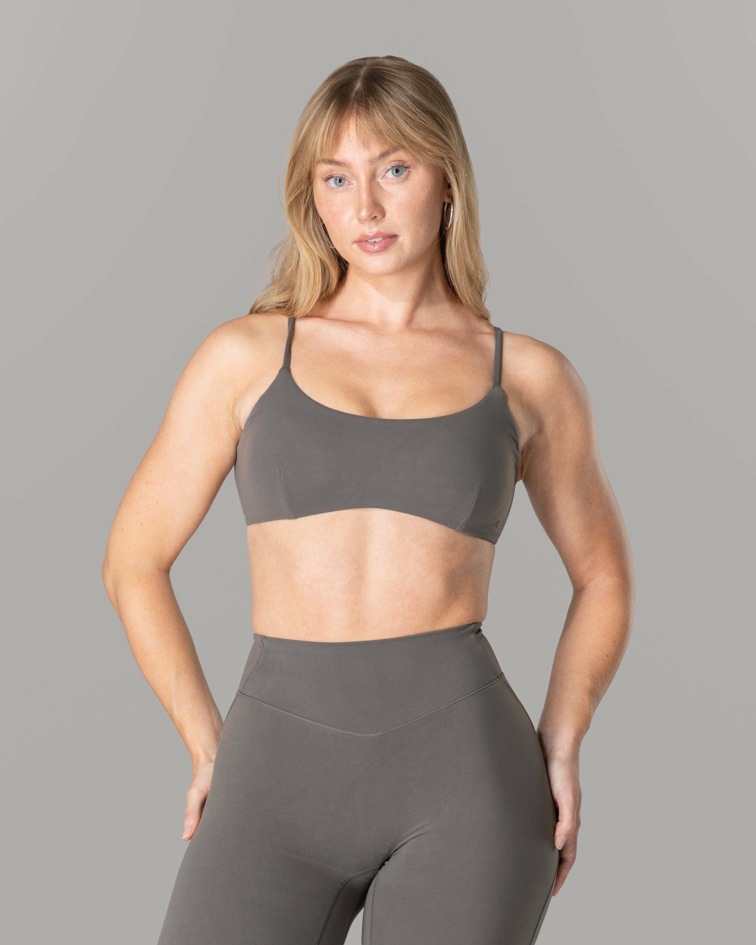 Vic Bra - Pewter - Best Sports Bra | Alphalete