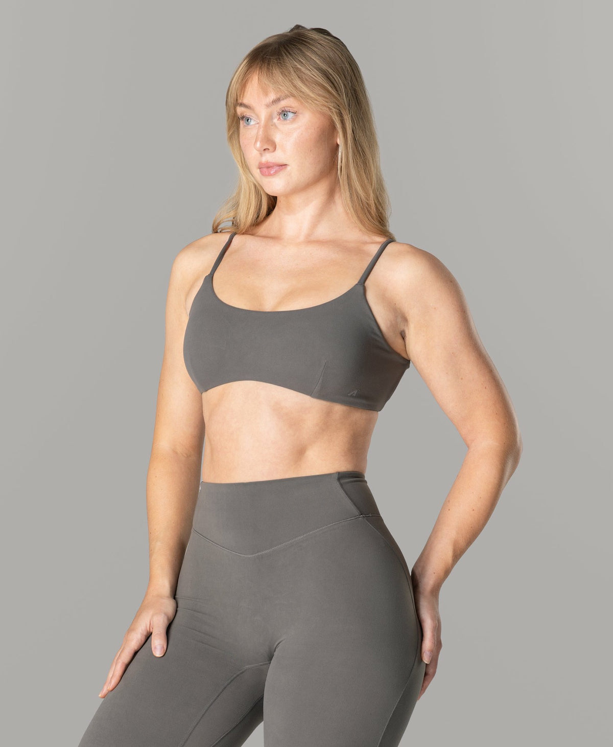 Vic Bra - Pewter - Best Sports Bra | Alphalete