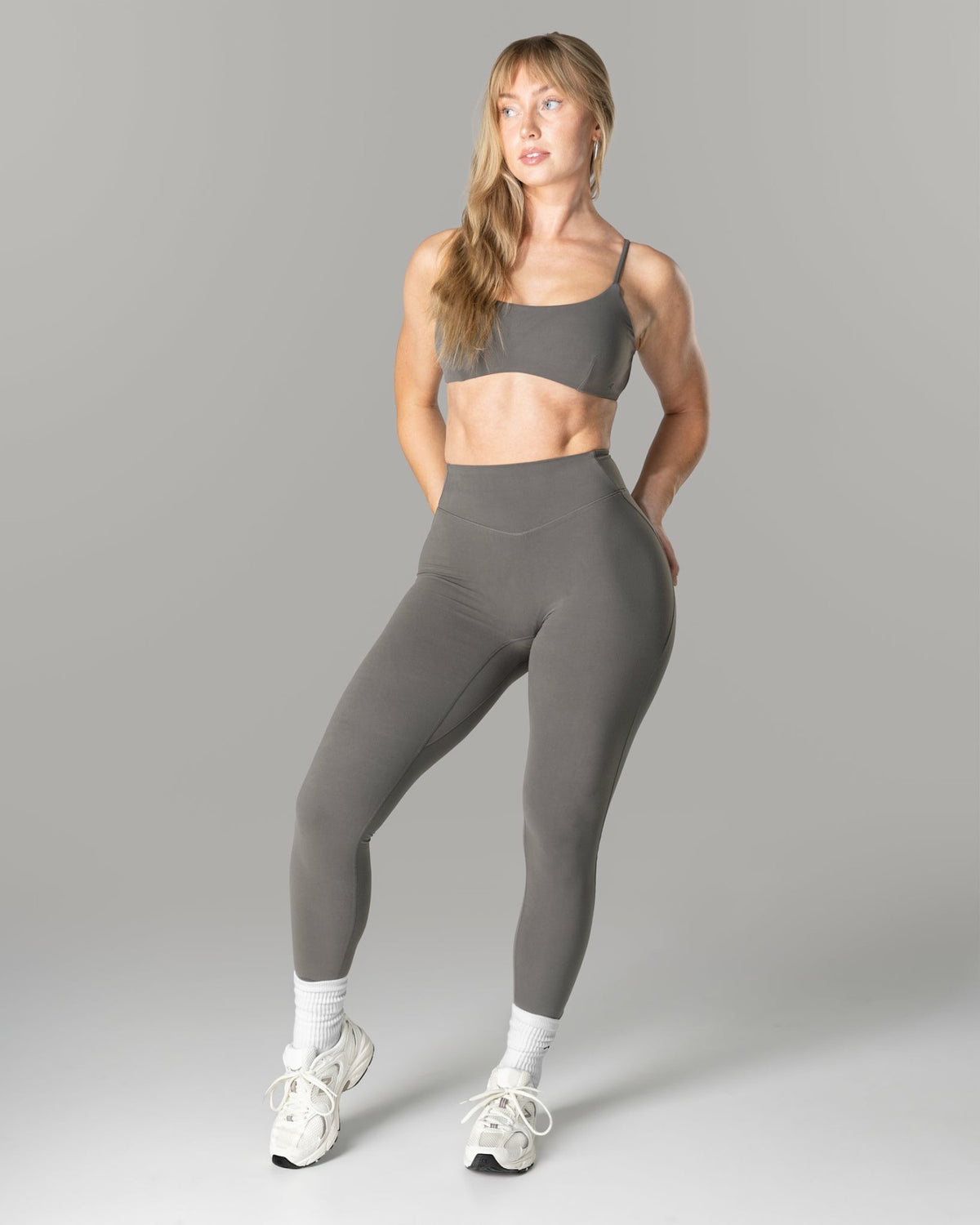 Vic Bra - Pewter - Best Sports Bra | Alphalete