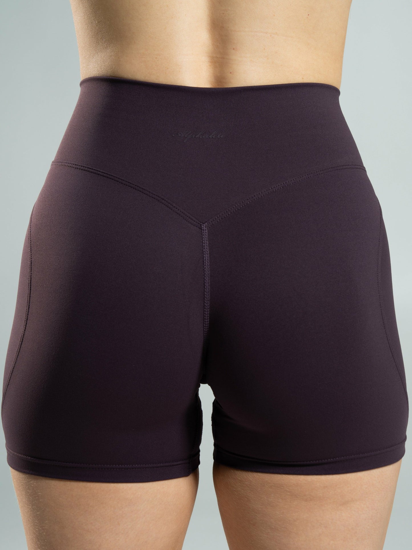 Aura Ultra-High Rise Short - Black Garnet | Alphalete
