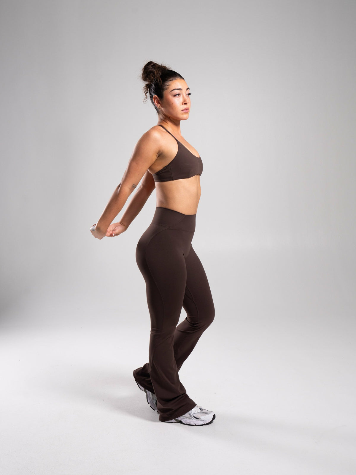Aura Ultra-High Rise Flared Pant - Walnut | Alphalete