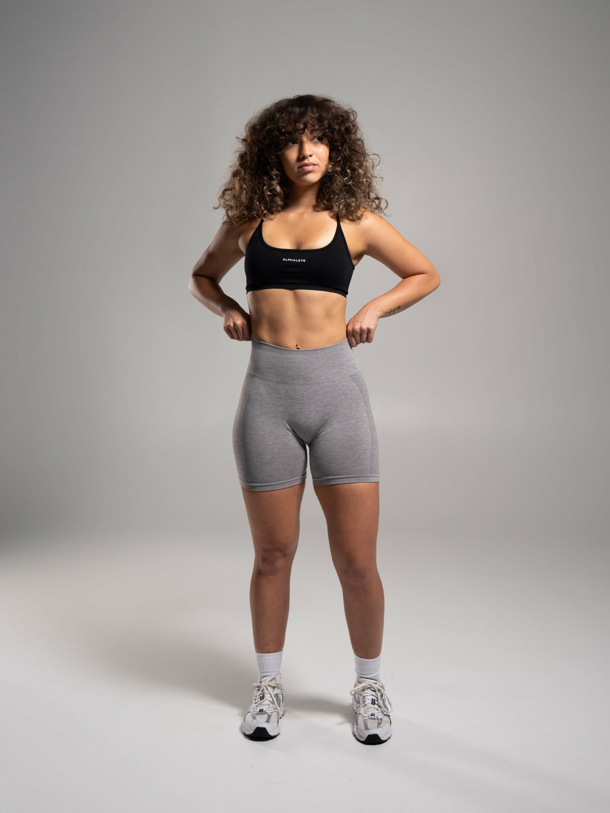 Pump Mid Rise Short - Heather Grey | Alphalete