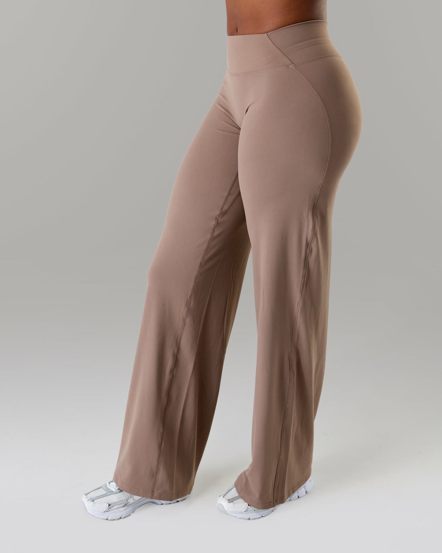 Aura Wide Leg Pant Long - Mocha | Alphalete