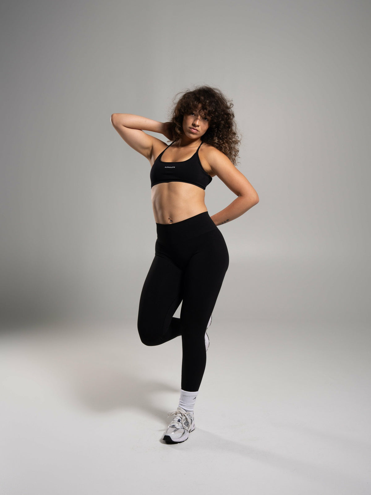 Pump Mid Rise Legging - Black | Alphalete