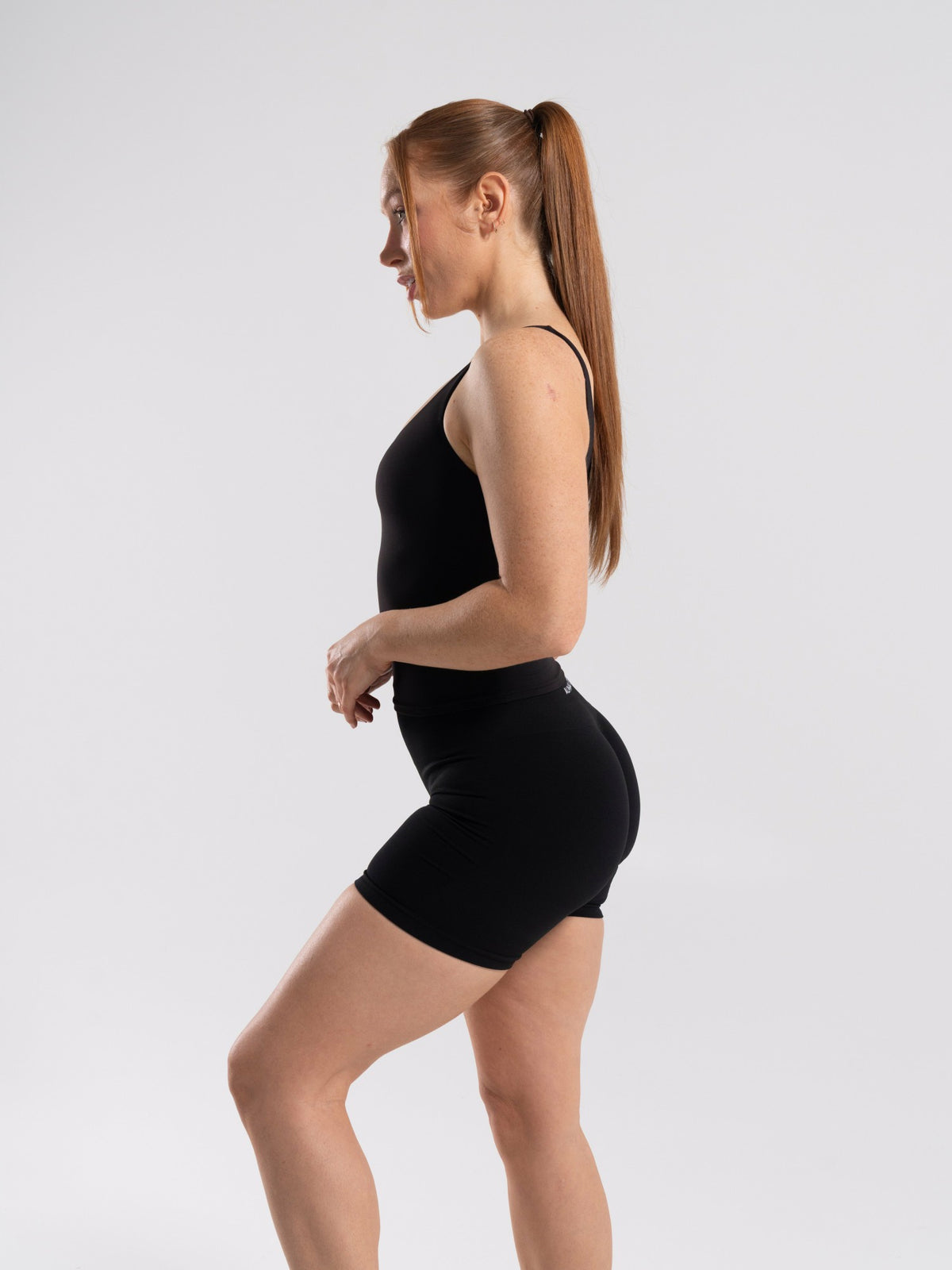 Softcurve Scoop Neck Tank - Black | Alphalete