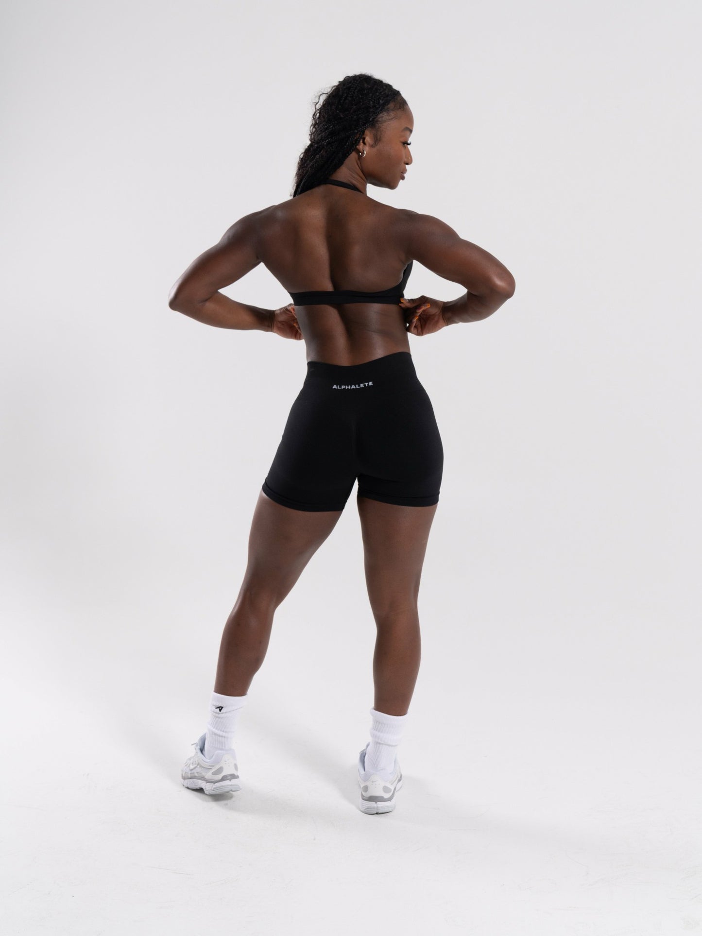 Pump Mid Rise Short - Black - Workout Clothes For Women | Alphalete