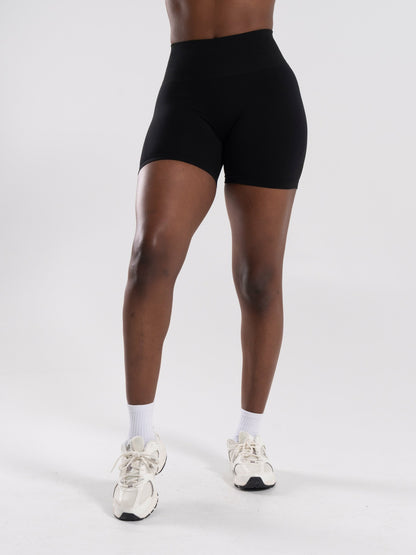 Pump High Rise Short - Black - Workout Clothes For Women | Alphalete