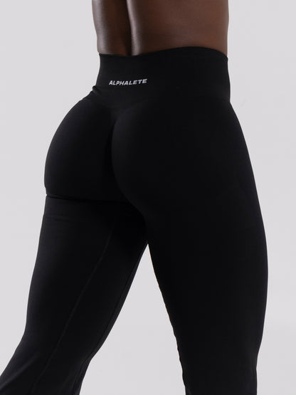 Pump Mid Rise Flared Pant - Black | Alphalete