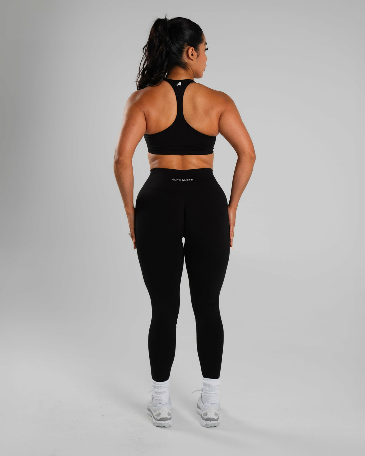 Amplify Mid Rise Legging - Black | Alphalete