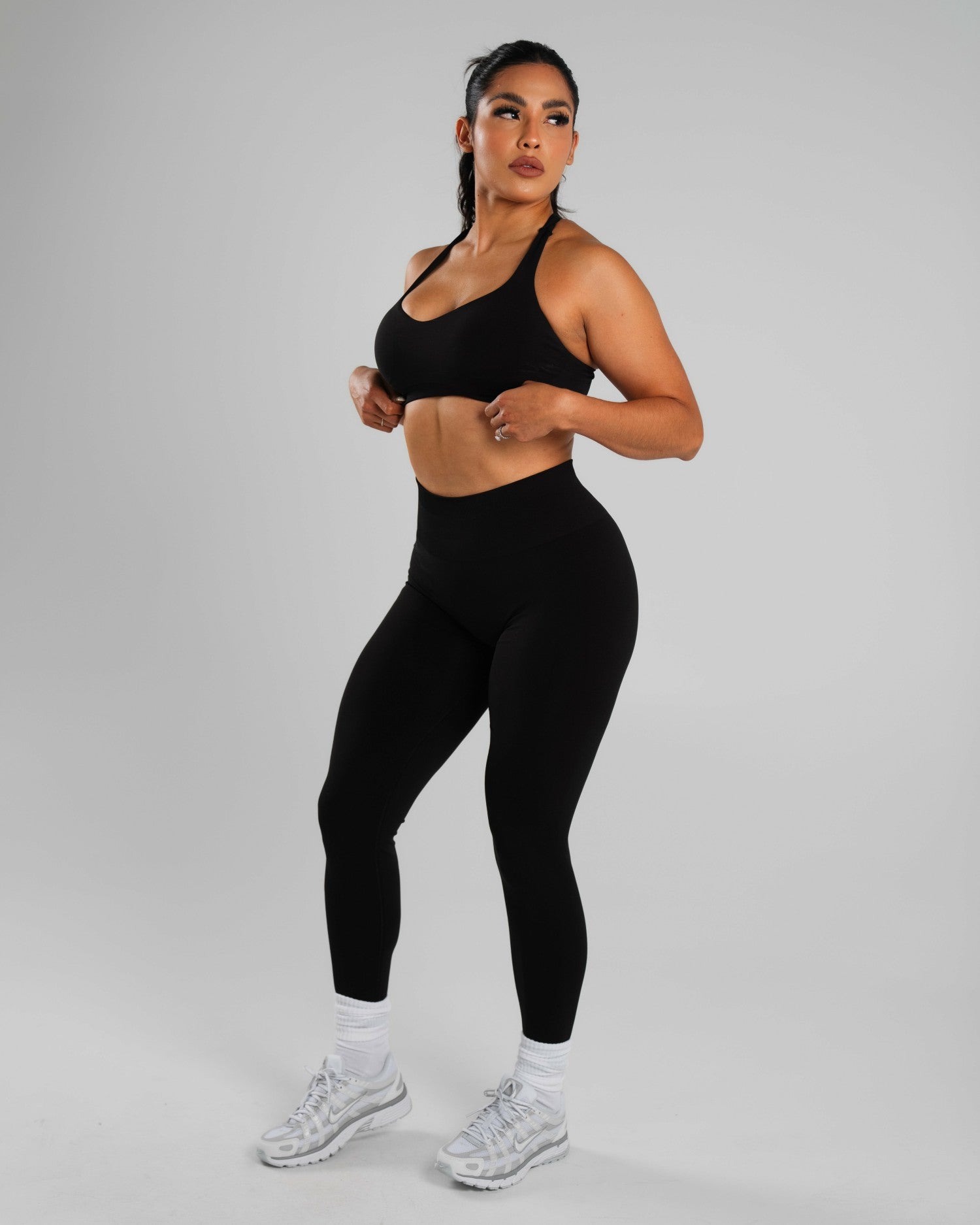Amplify Mid Rise Legging - Black | Alphalete