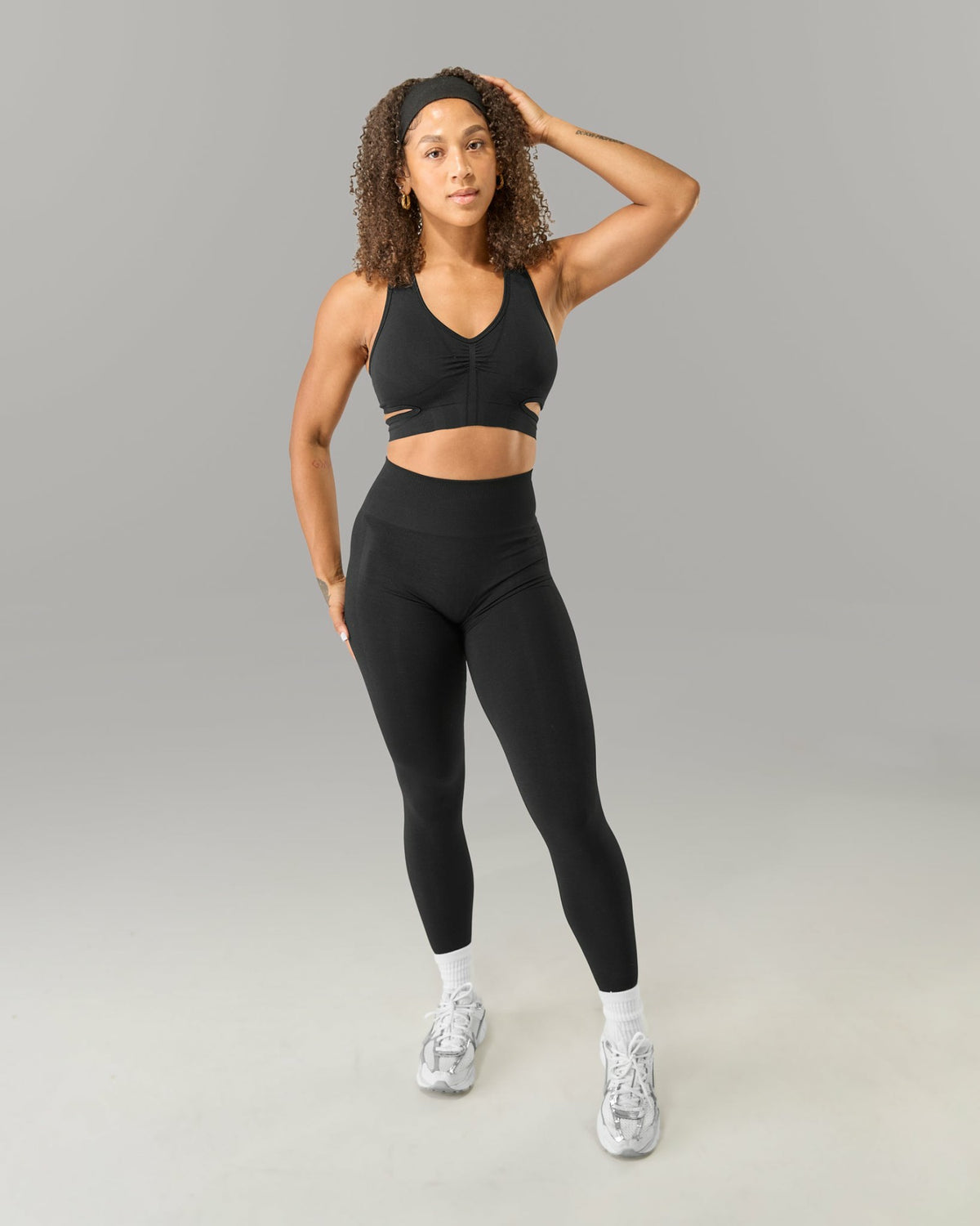 Stratus Bra - Black - Best Sports Bra | Alphalete
