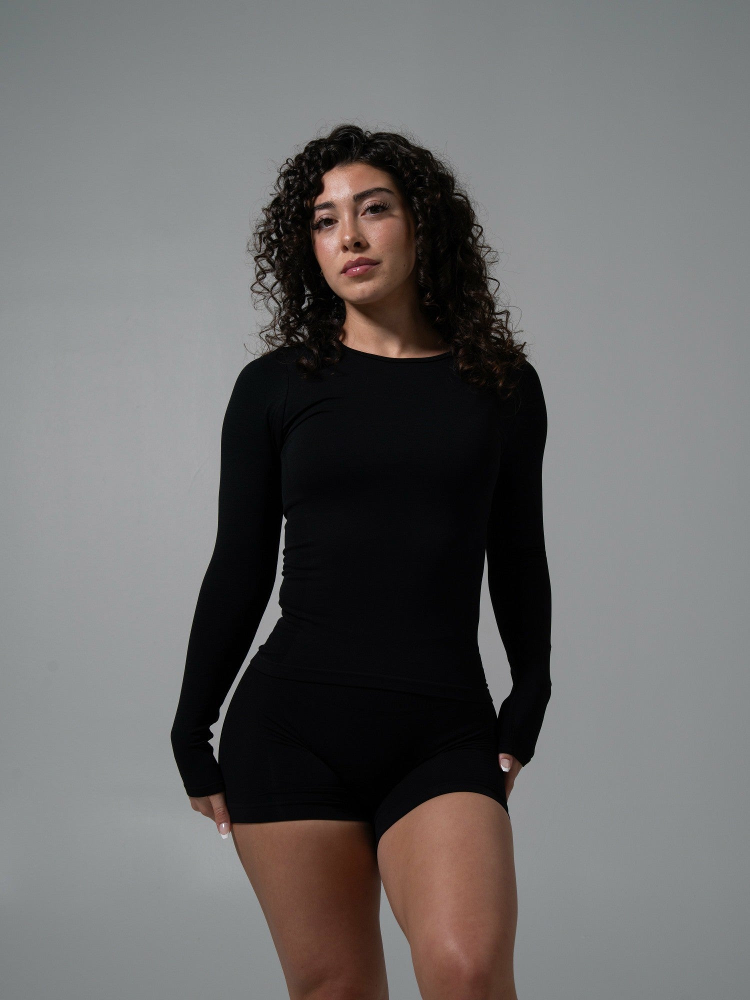 Amplify LS Long - Black - Workout Clothes | Alphalete