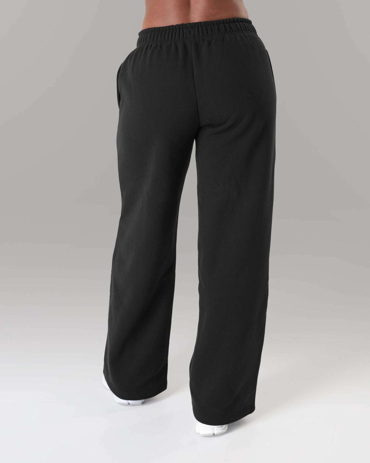 Staple Pant Long - Black - Workout Clothes For Women | Alphalete