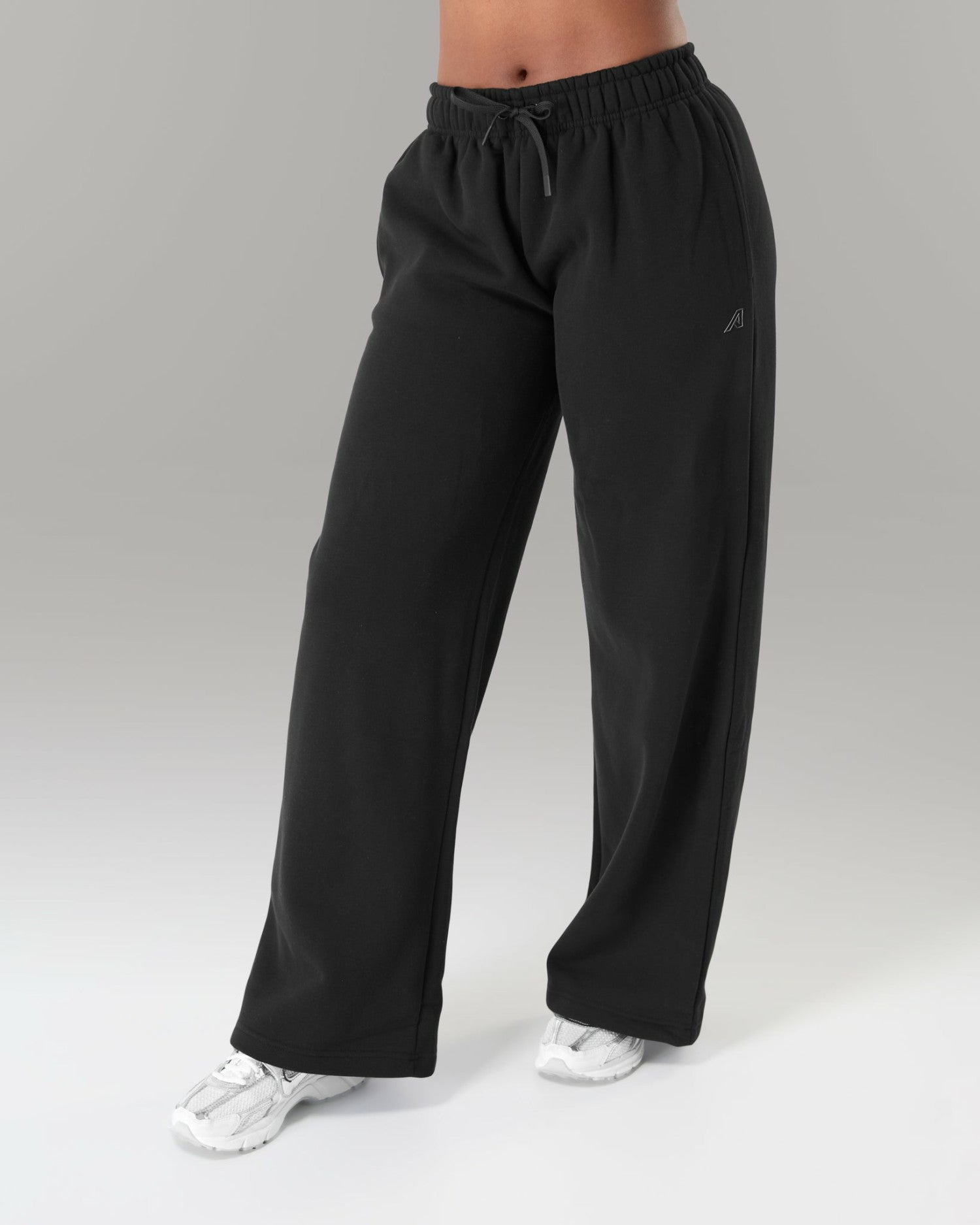 Staple Pant Long - Black - Workout Clothes For Women | Alphalete
