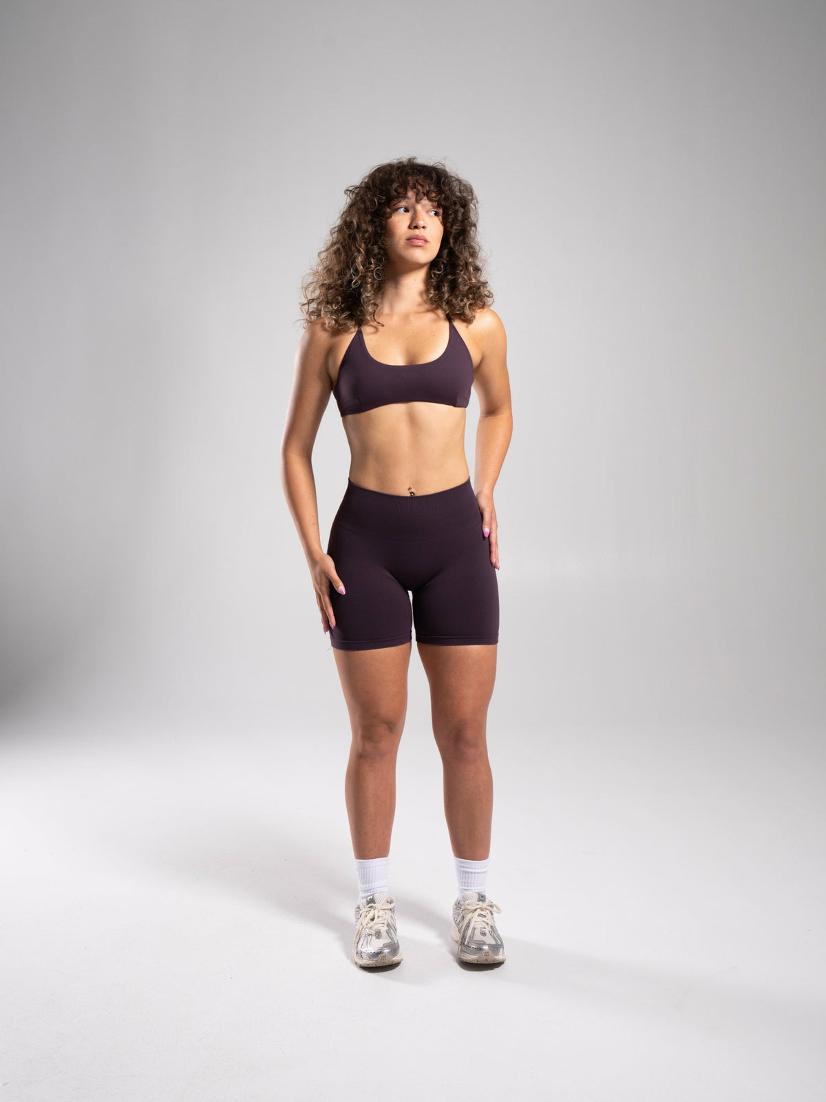 Pump Mid Rise Short - Black Garnet | Alphalete