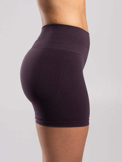 Pump Mid Rise Short - Black Garnet | Alphalete