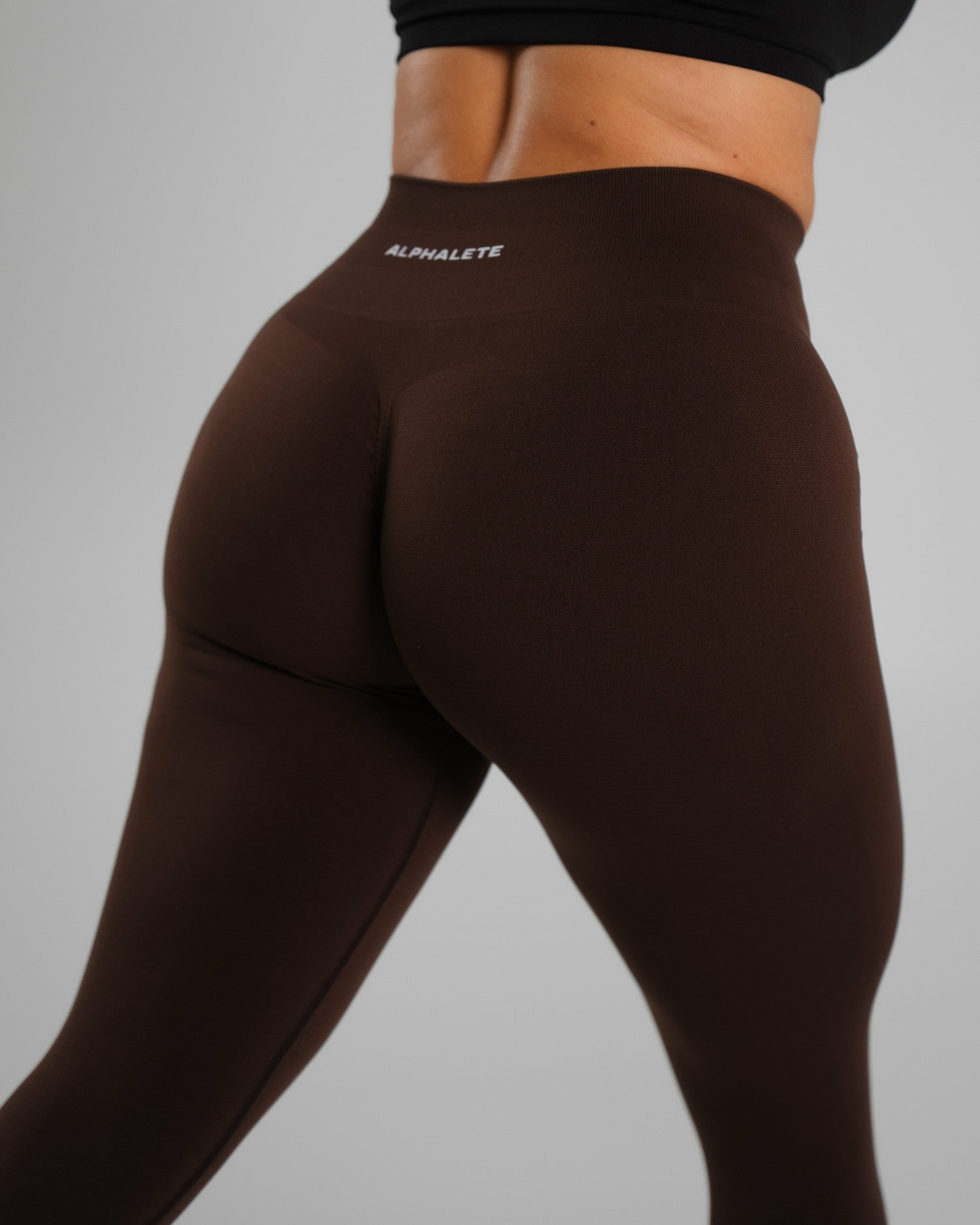 Amplify Mid Rise Legging - Espresso | Alphalete