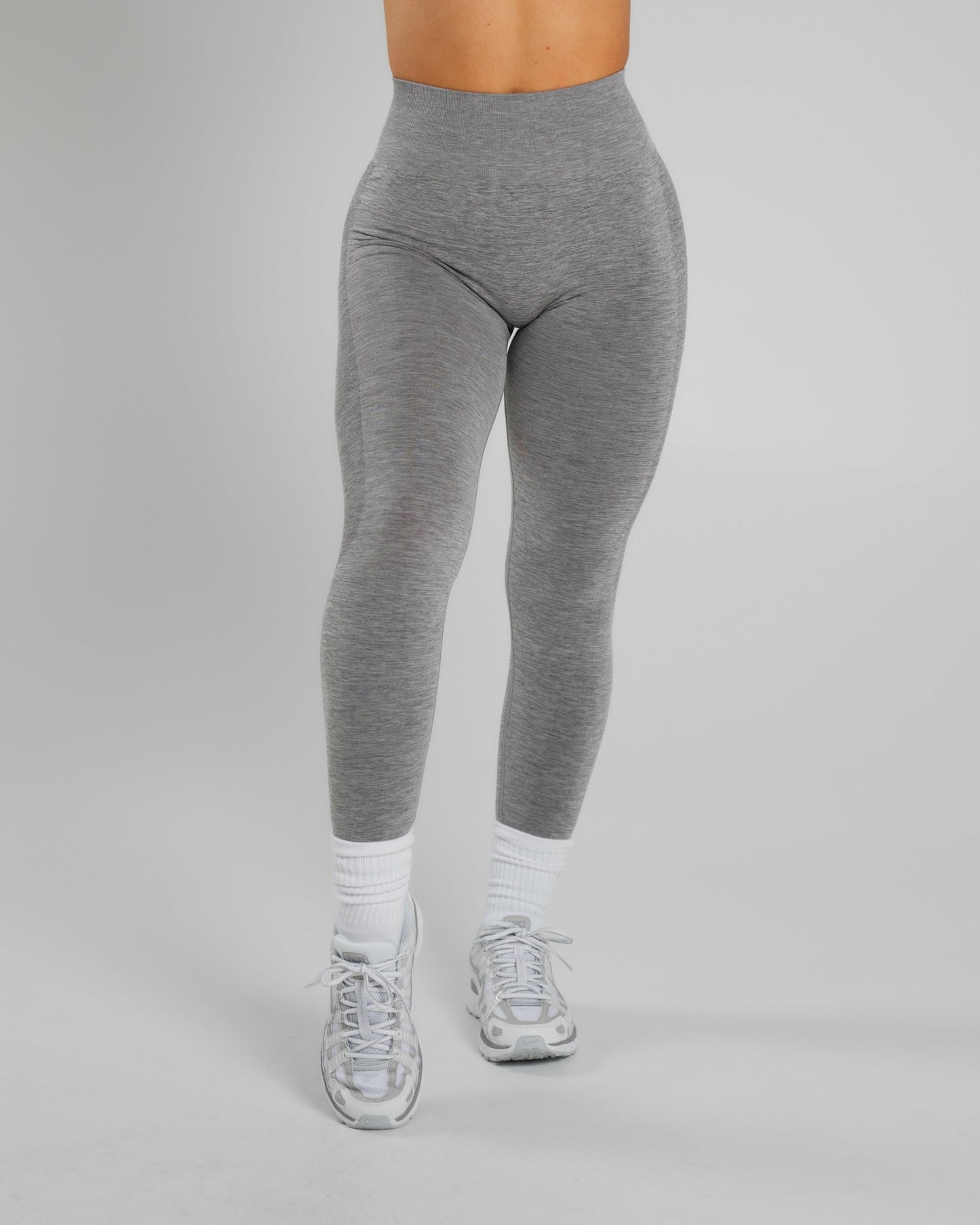 Amplify Ultra-High Rise Legging - Heather Grey | Alphalete