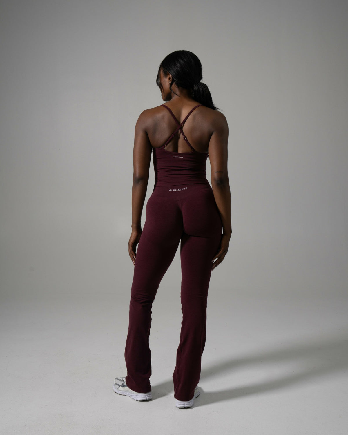 Pump Mid Rise Flared Pant Long - Merlot | Alphalete
