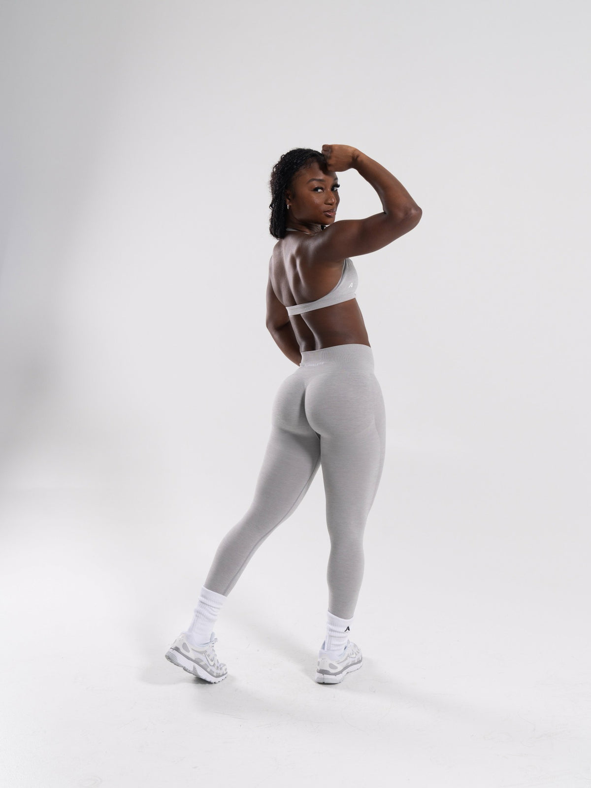 Pump Mid Rise Legging - LT Heather | Alphalete