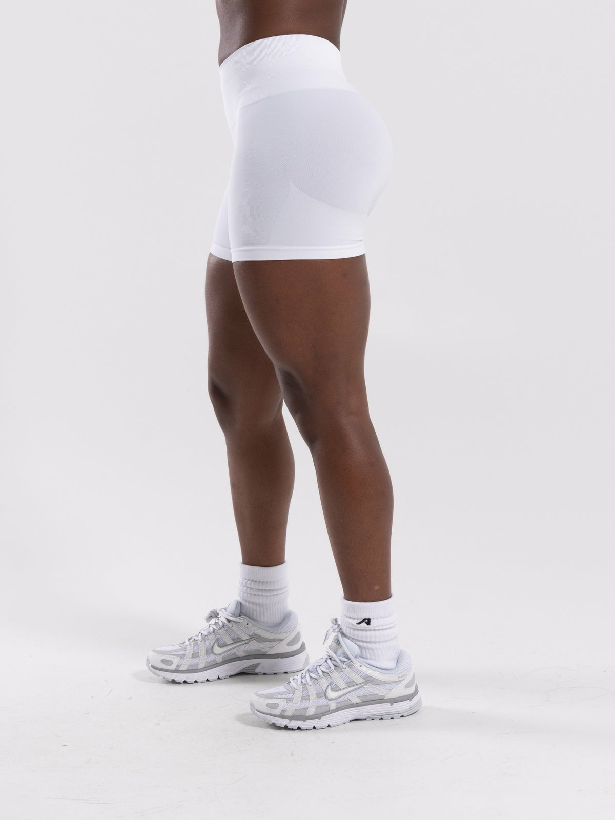 Pump Mid Rise Short - White - Workout Clothes For Women | Alphalete